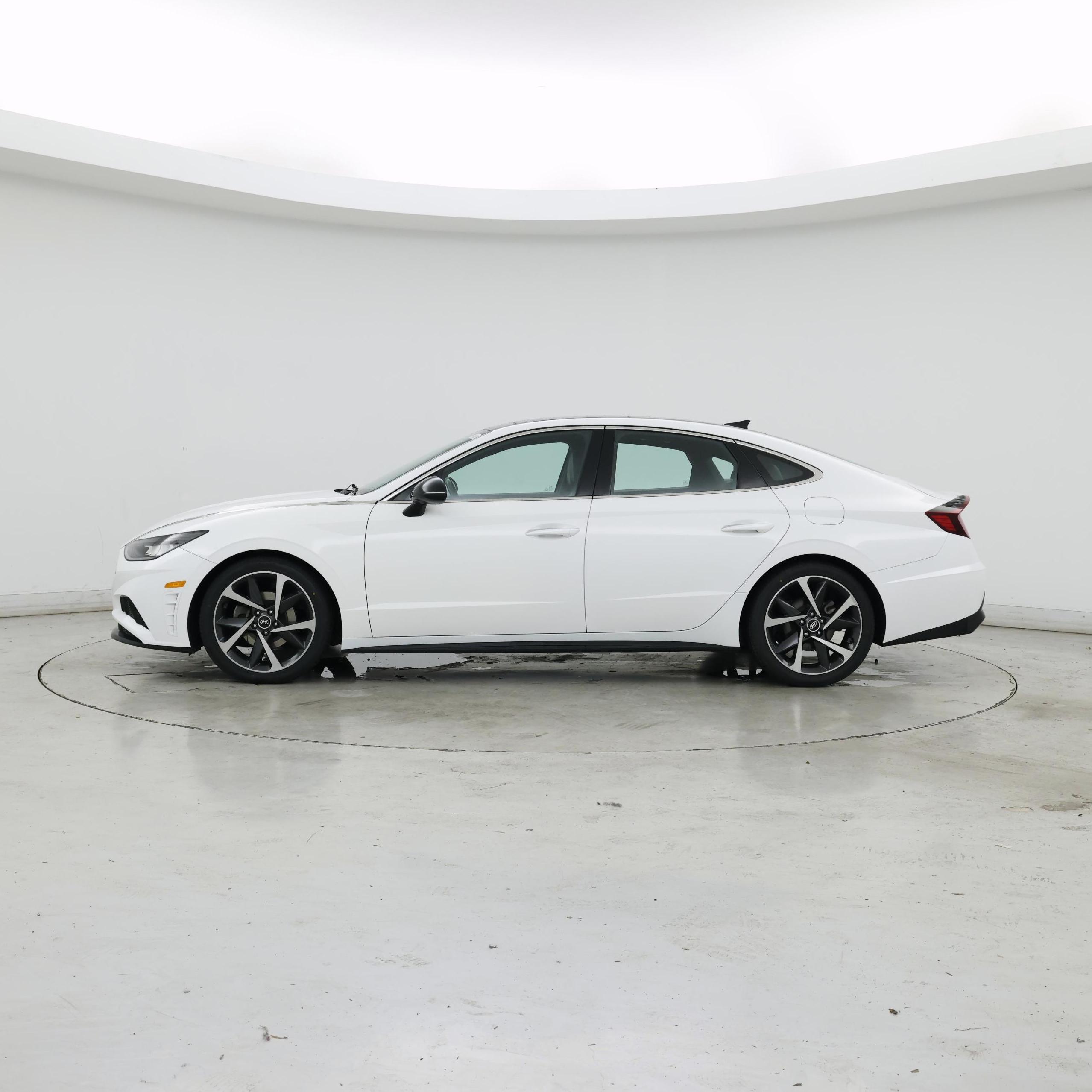 Thumbnail: 2023 Hyundai Sonata - 3