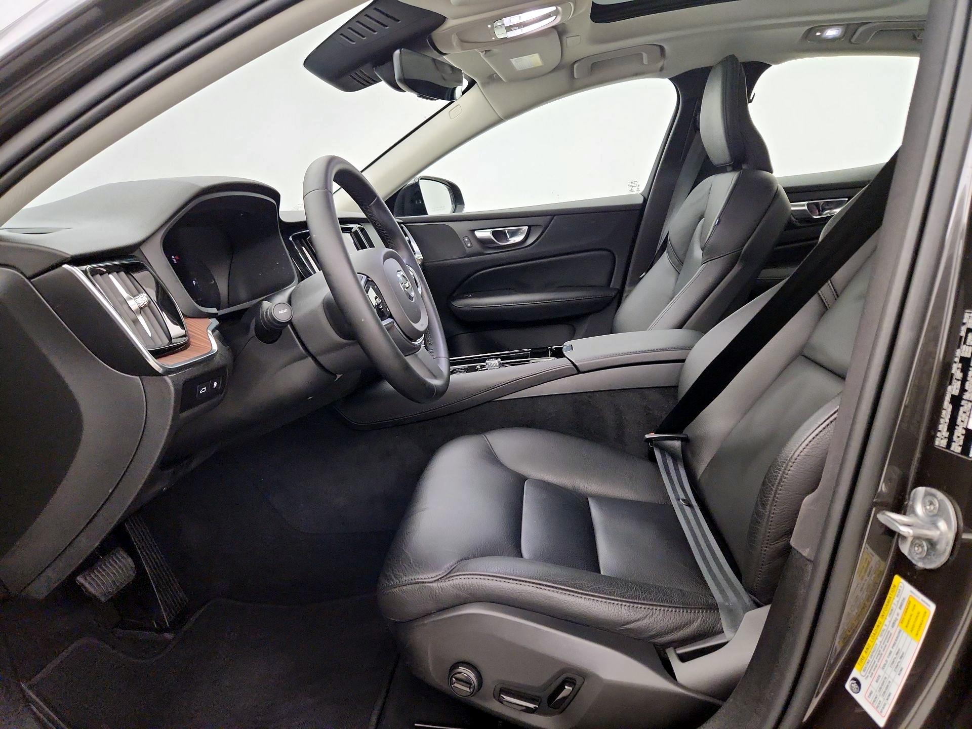 Thumbnail: 2023 Volvo S60 - 11