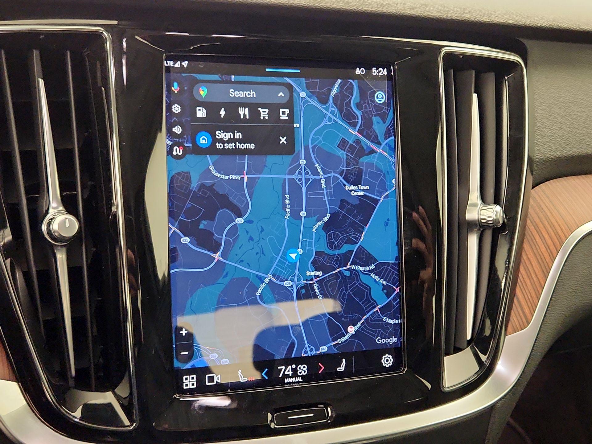 Thumbnail: 2023 Volvo S60 - 14