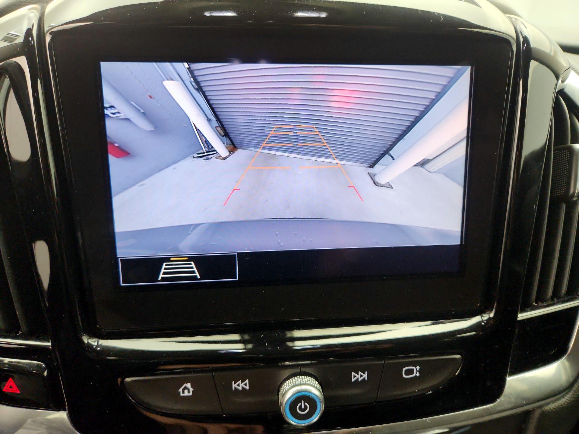 Thumbnail: 2020 Chevrolet Traverse - 14