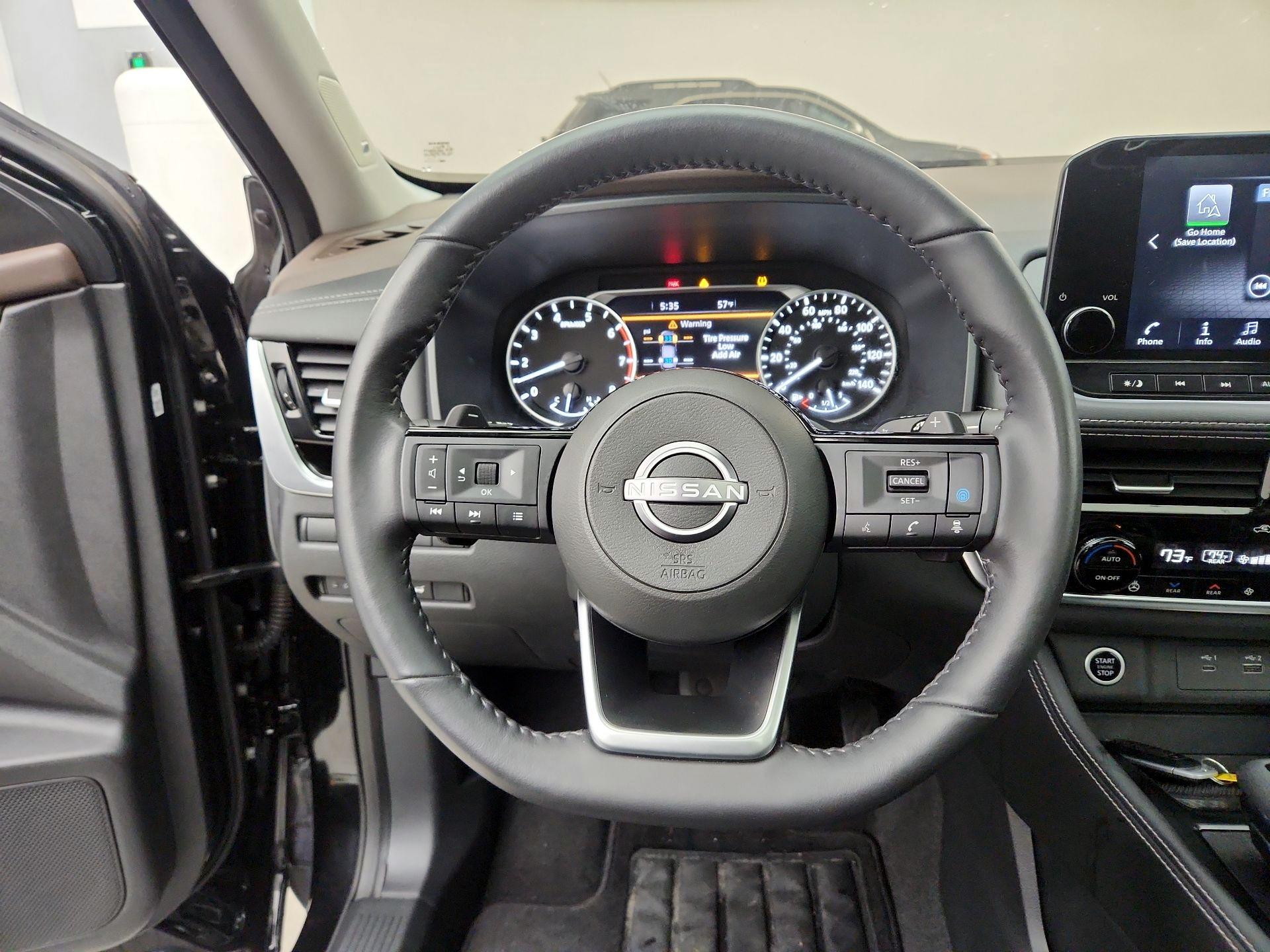 Thumbnail: 2023 Nissan Rogue - 10