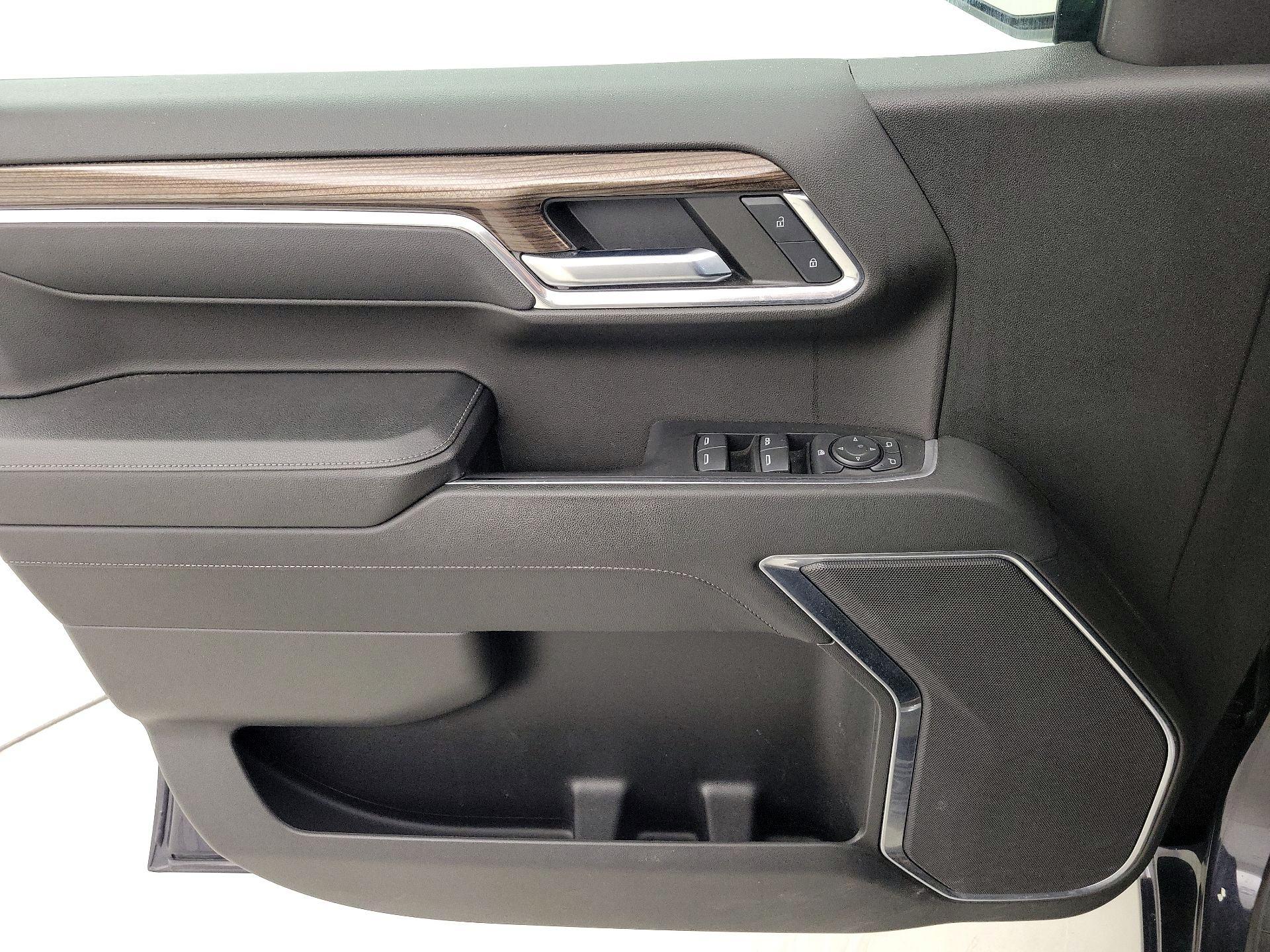 Thumbnail: 2023 Chevrolet Silverado 1500 - 12