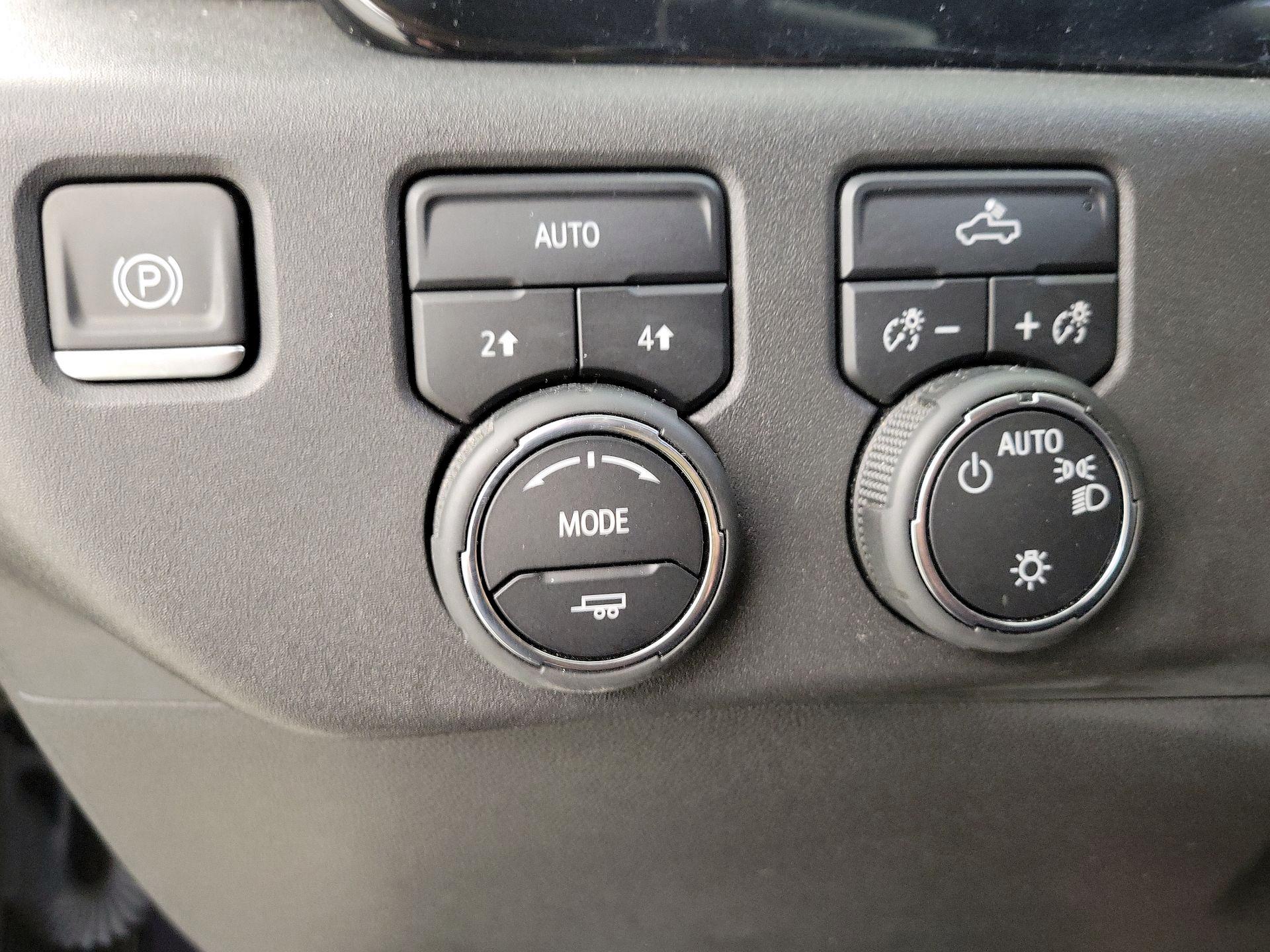 Thumbnail: 2023 Chevrolet Silverado 1500 - 13