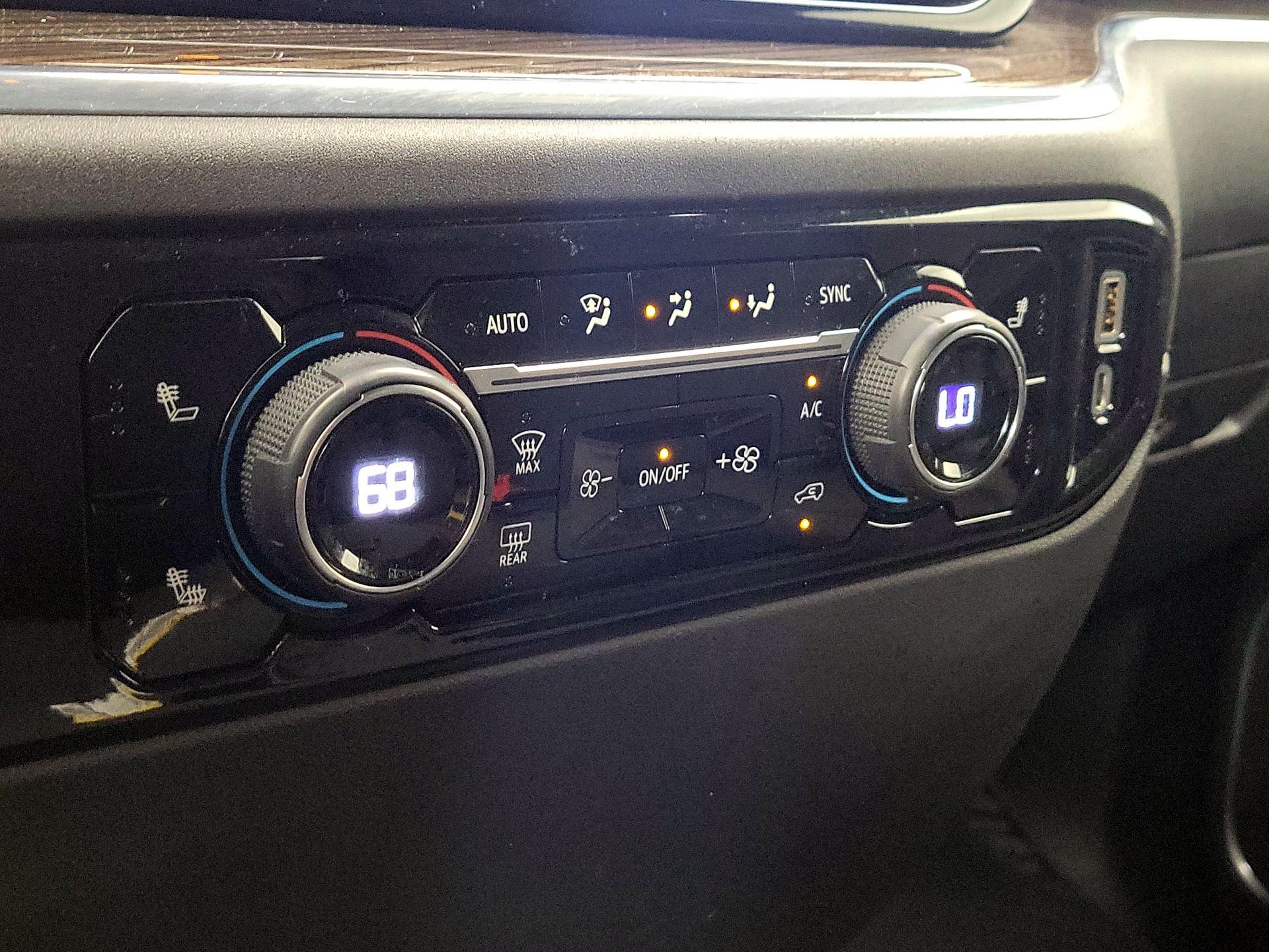 Thumbnail: 2023 Chevrolet Silverado 1500 - 16