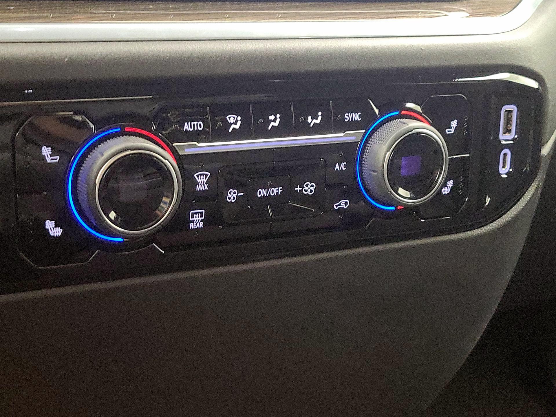 Thumbnail: 2022 Chevrolet Silverado 1500 - 16