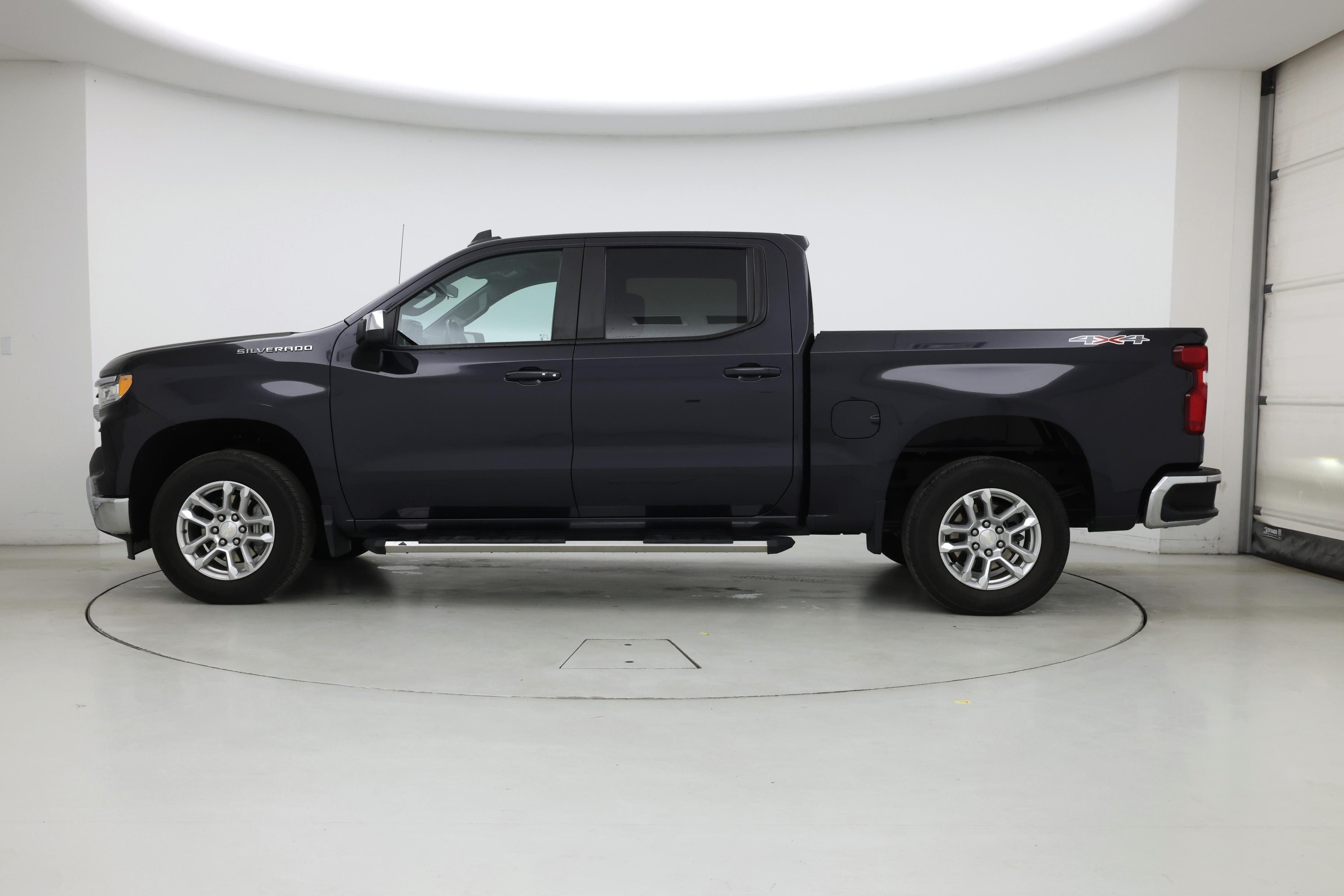 Thumbnail: 2022 Chevrolet Silverado 1500 - 3