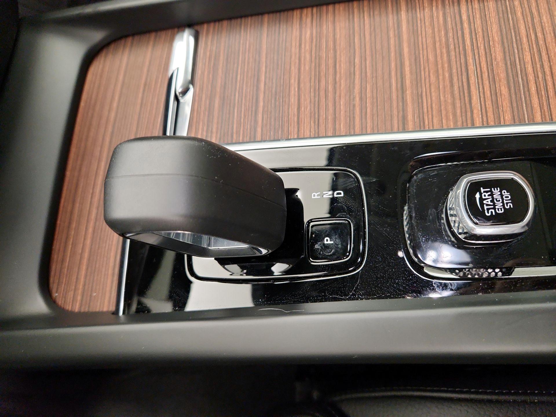 Thumbnail: 2023 Volvo S60 - 18