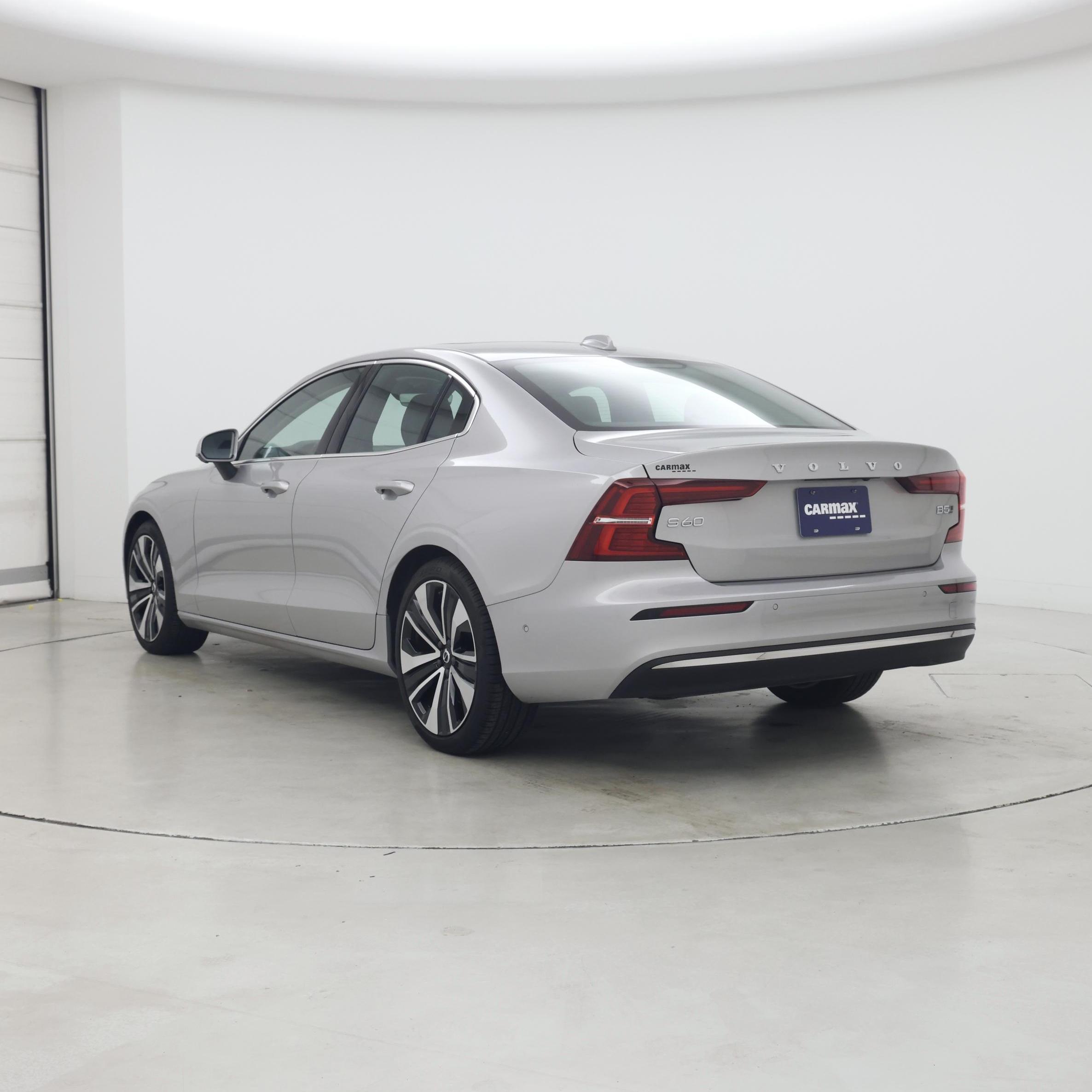 Thumbnail: 2023 Volvo S60 - 2