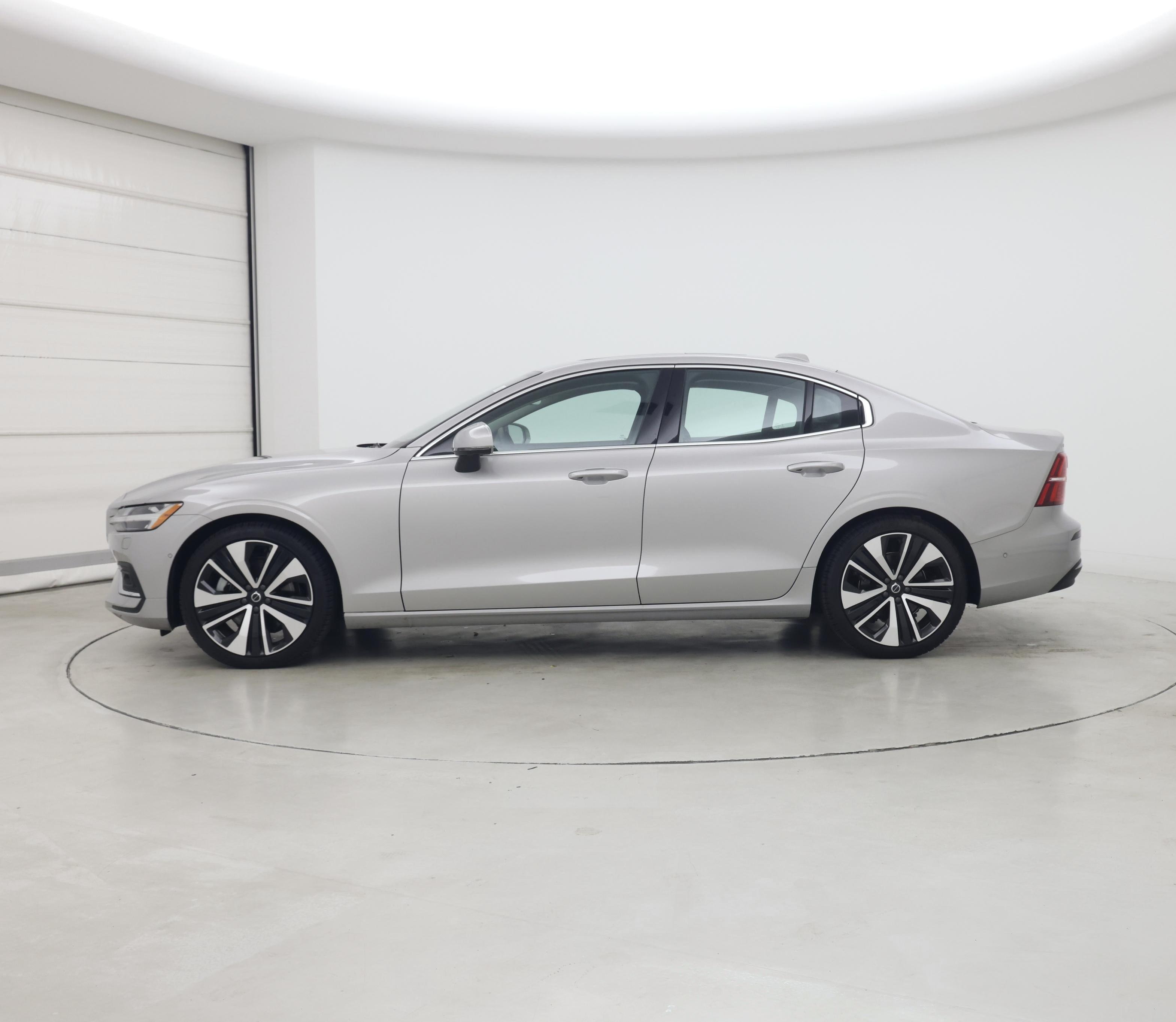 Thumbnail: 2023 Volvo S60 - 3