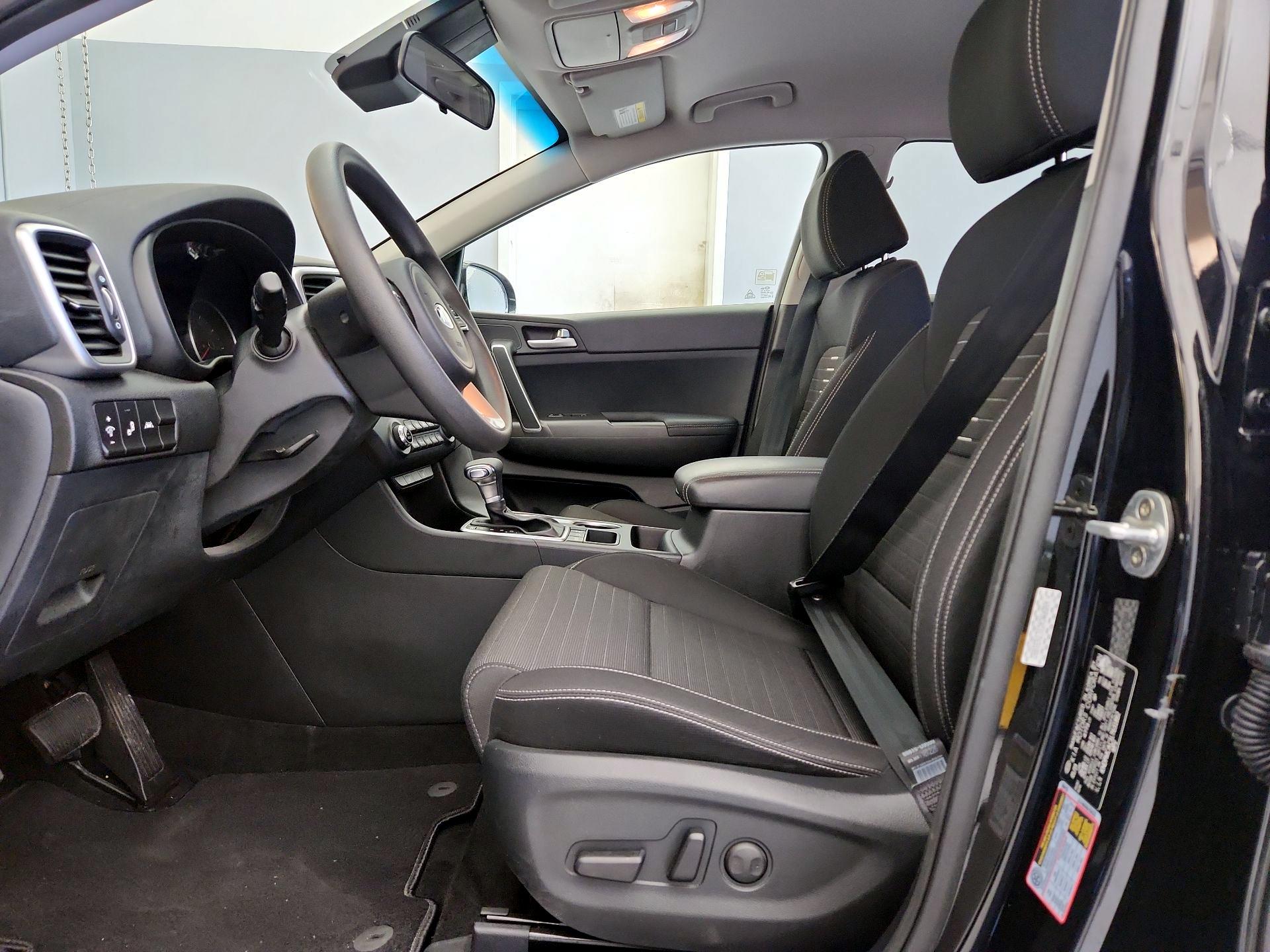 Thumbnail: 2020 Kia Sportage - 11