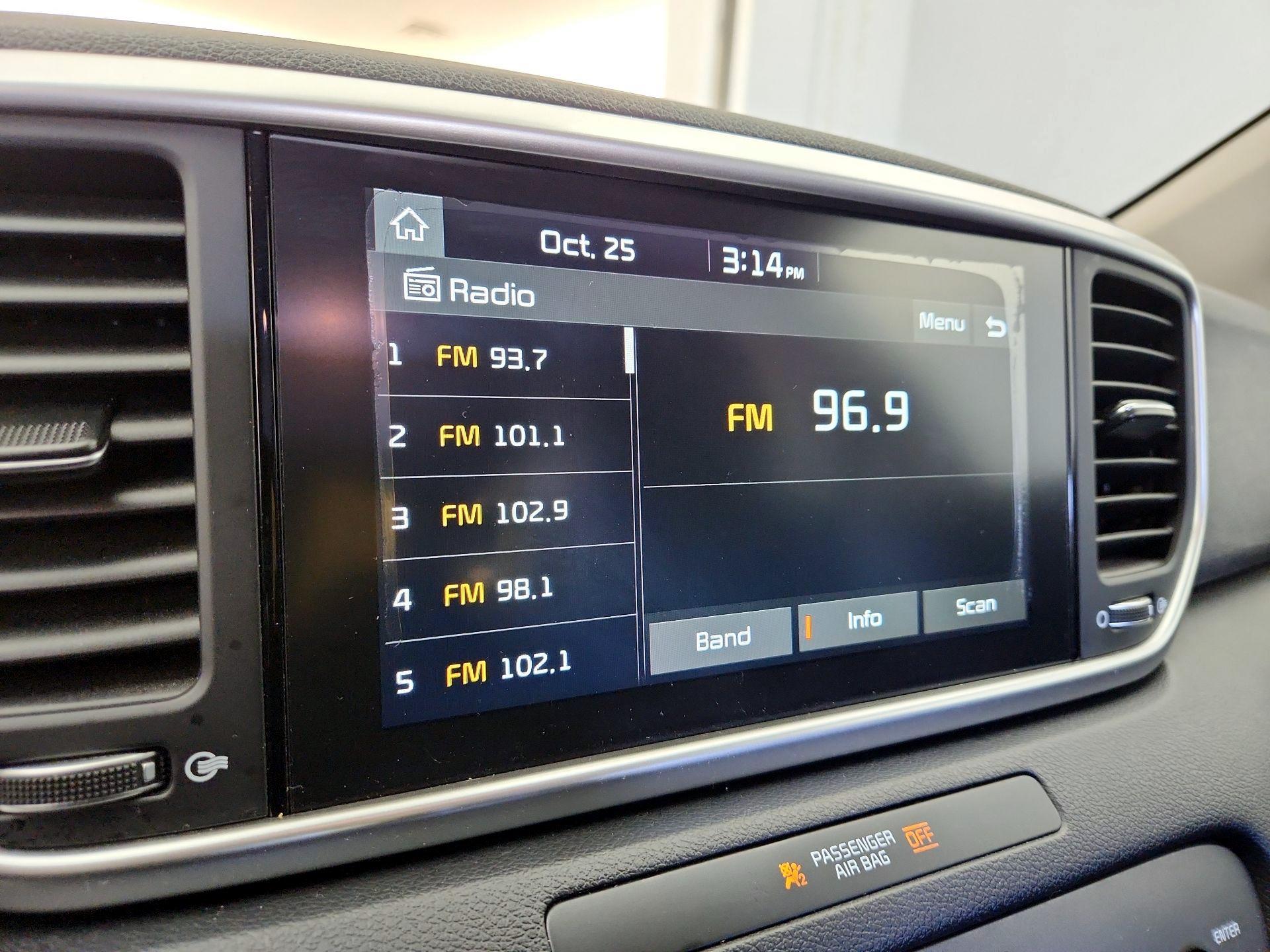 Thumbnail: 2020 Kia Sportage - 15