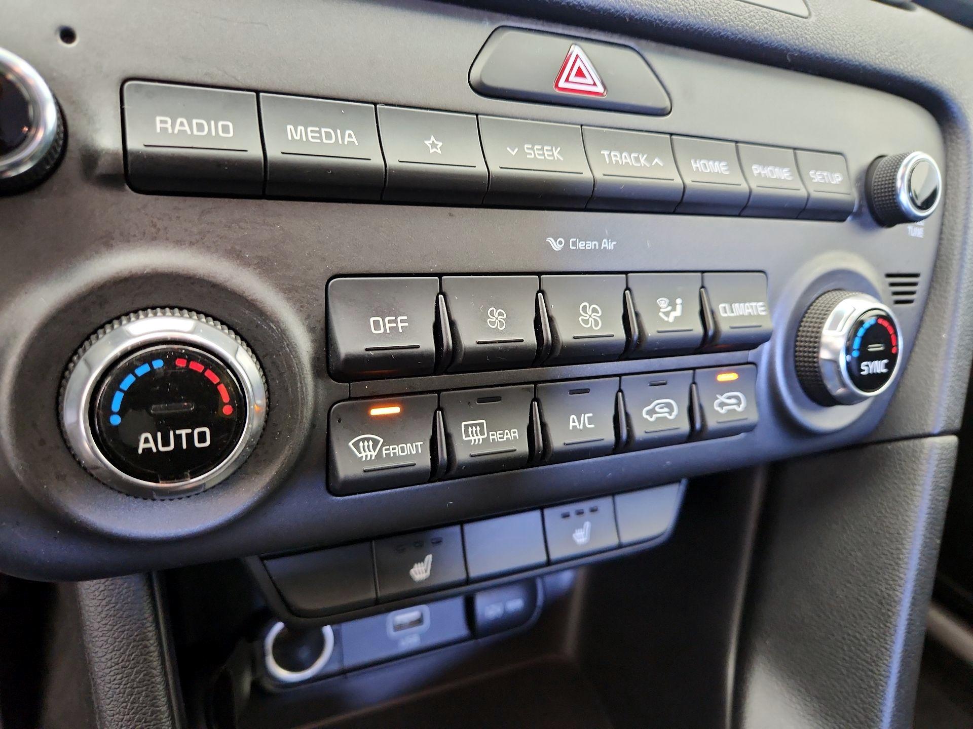 Thumbnail: 2020 Kia Sportage - 16