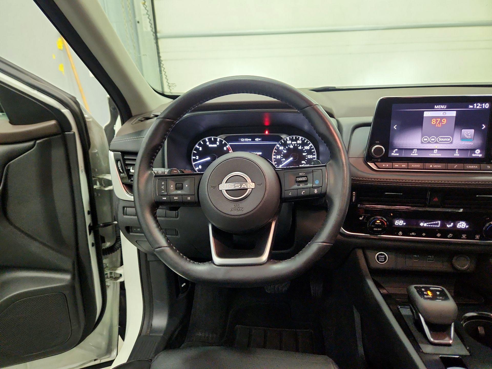 Thumbnail: 2023 Nissan Rogue - 10