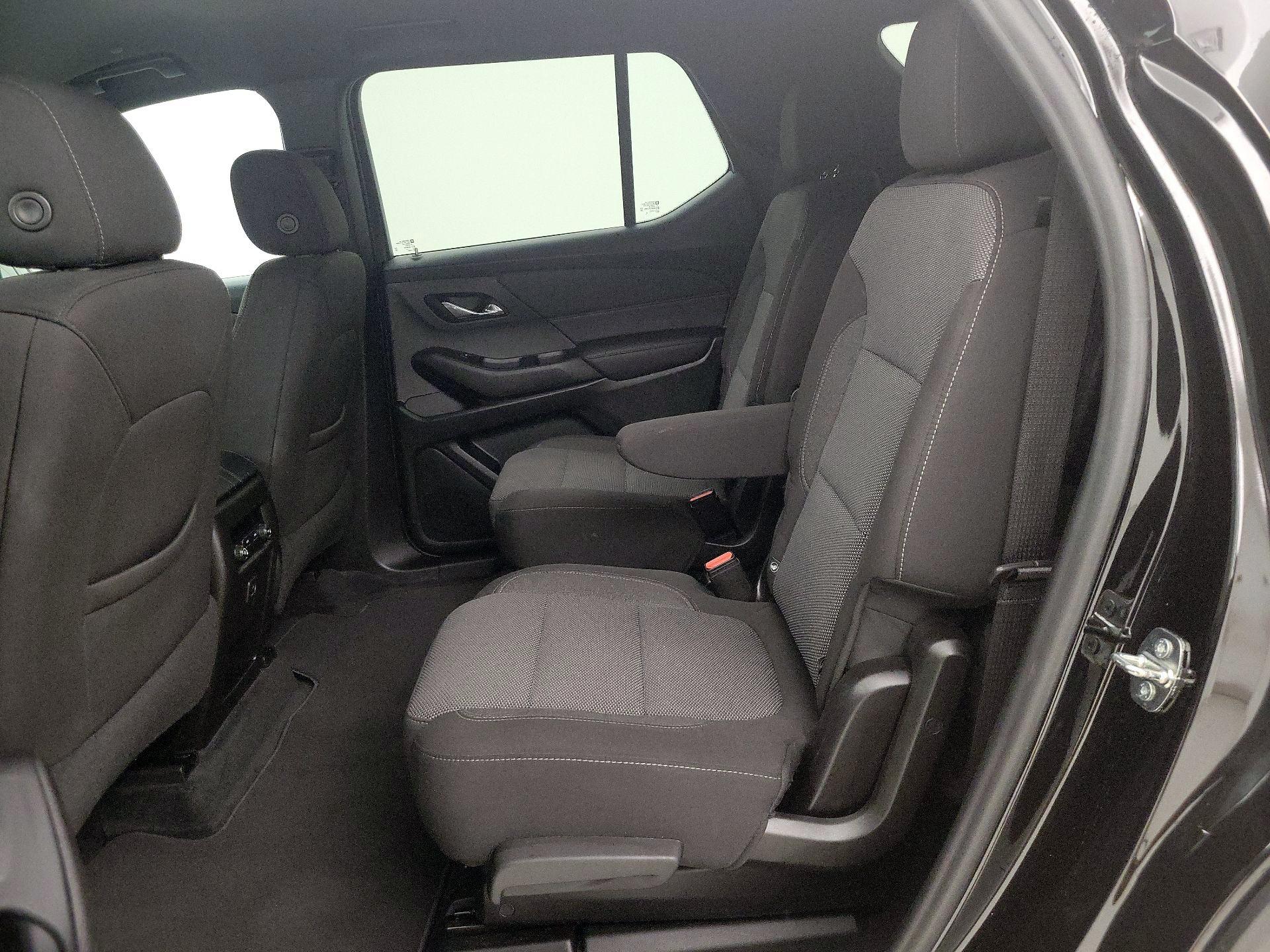 Thumbnail: 2023 Chevrolet Traverse - 19