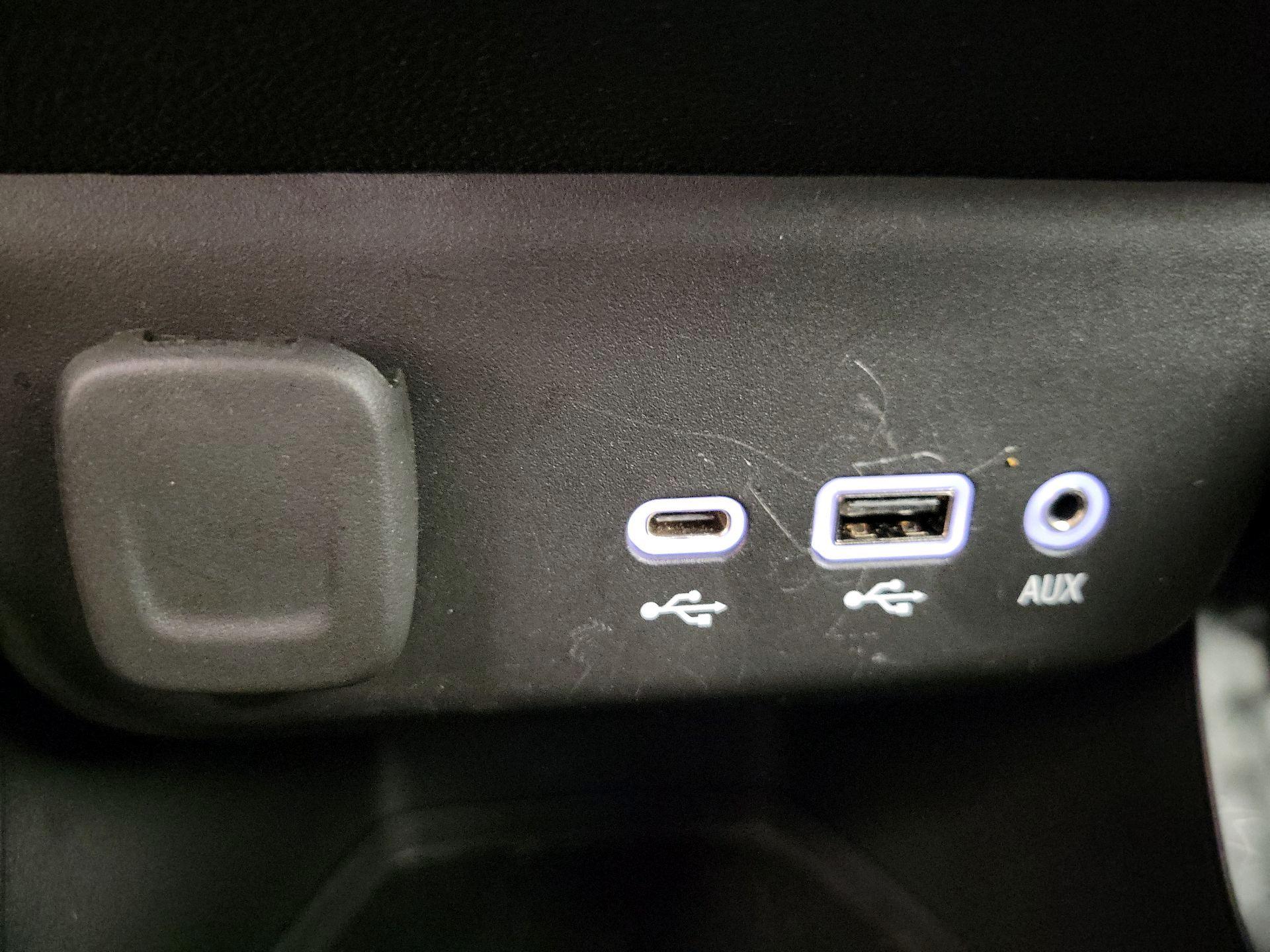 Thumbnail: 2022 Chevrolet TrailBlazer - 18