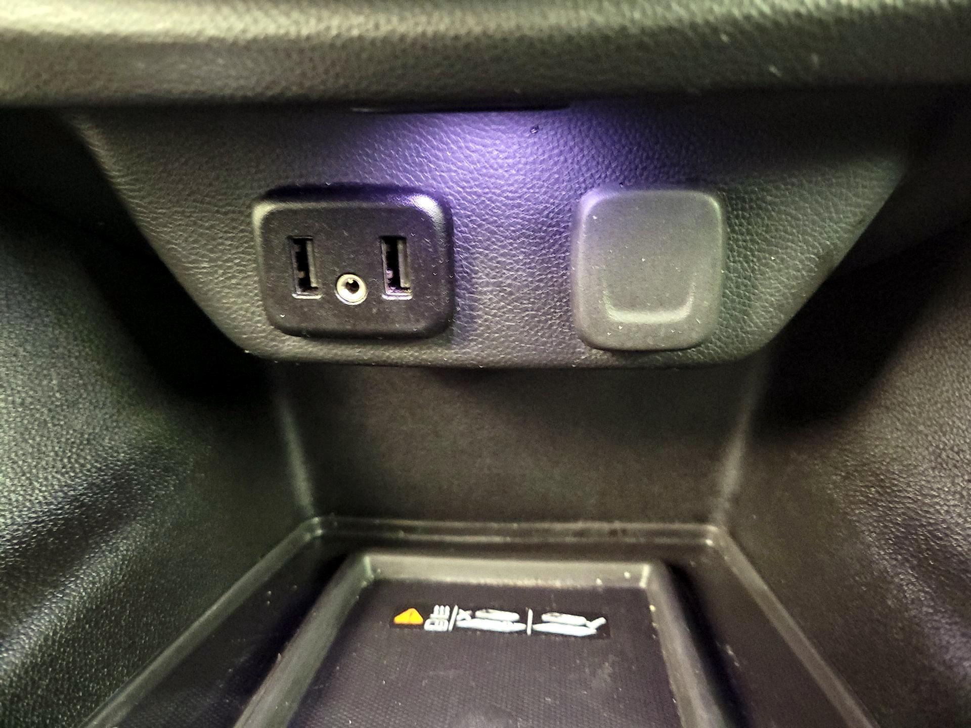 Thumbnail: 2023 Chevrolet Traverse - 16