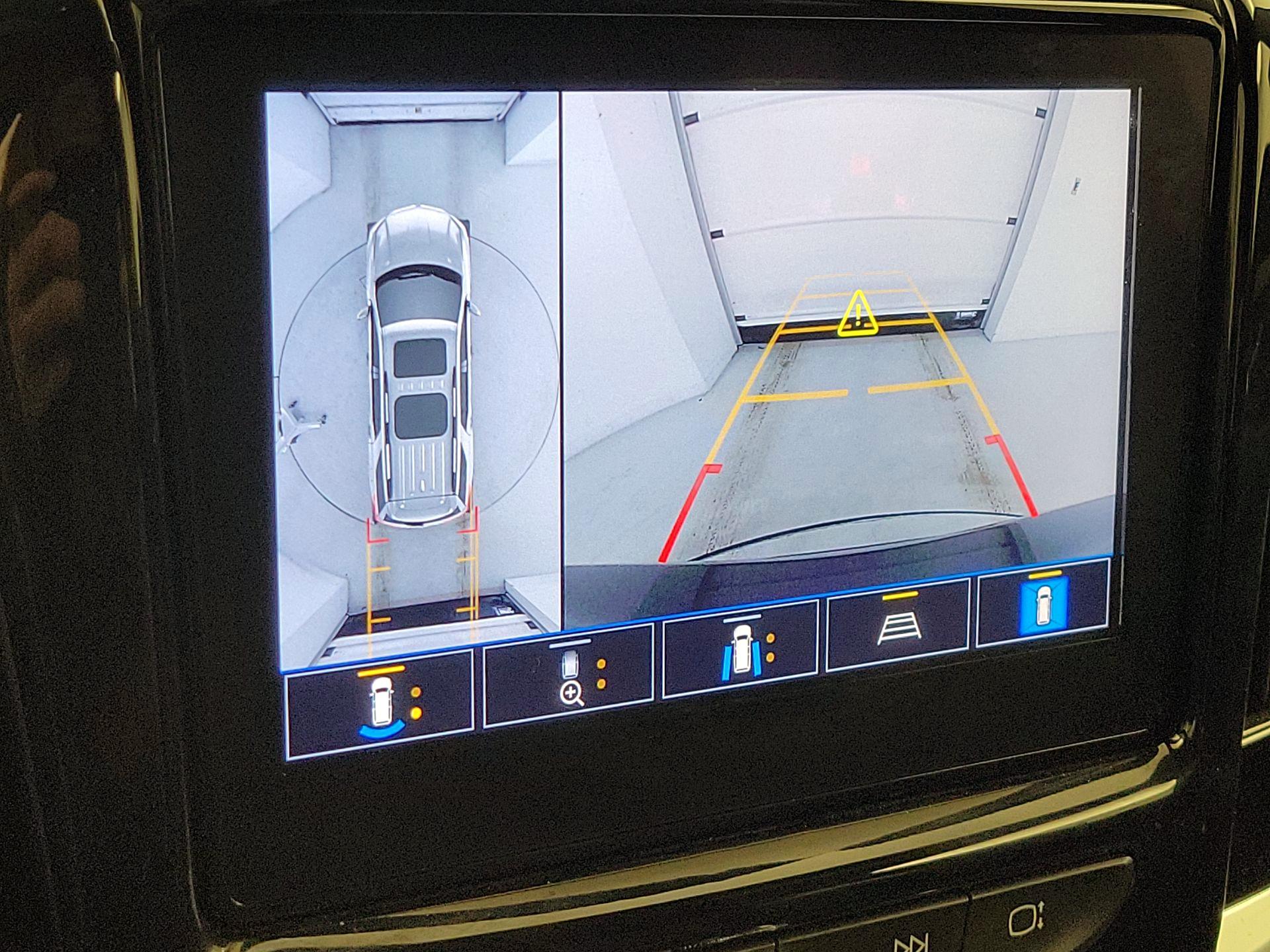 Thumbnail: 2023 Chevrolet Traverse - 14