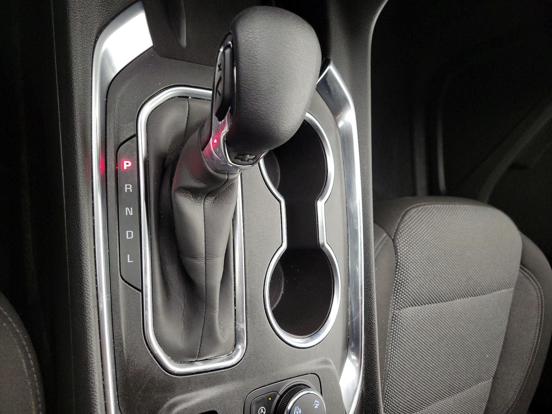 Thumbnail: 2023 Chevrolet Traverse - 17