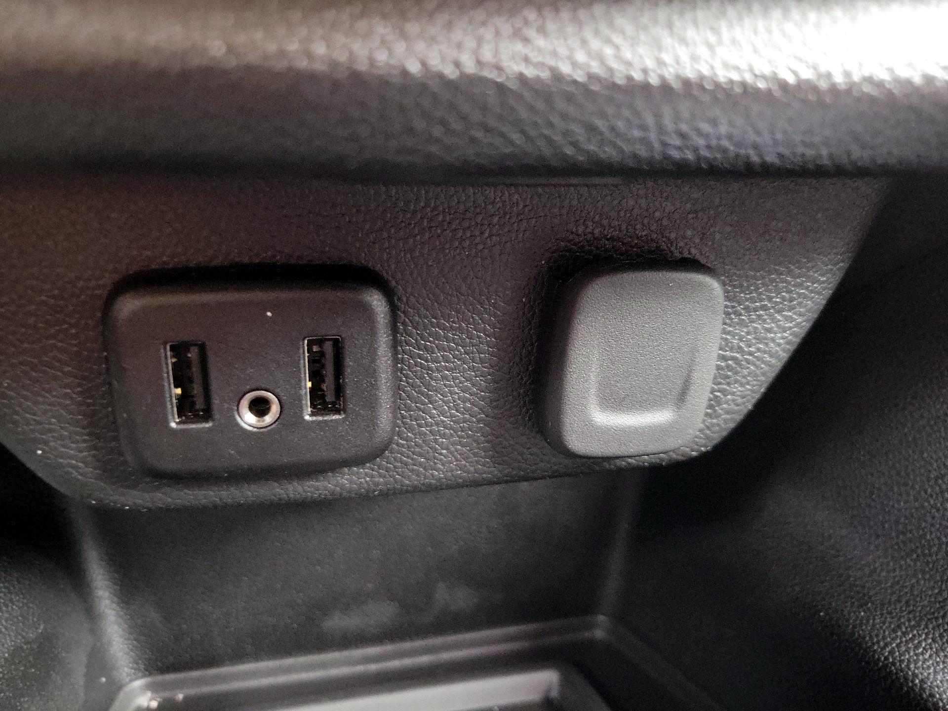 Thumbnail: 2023 Chevrolet Traverse - 18