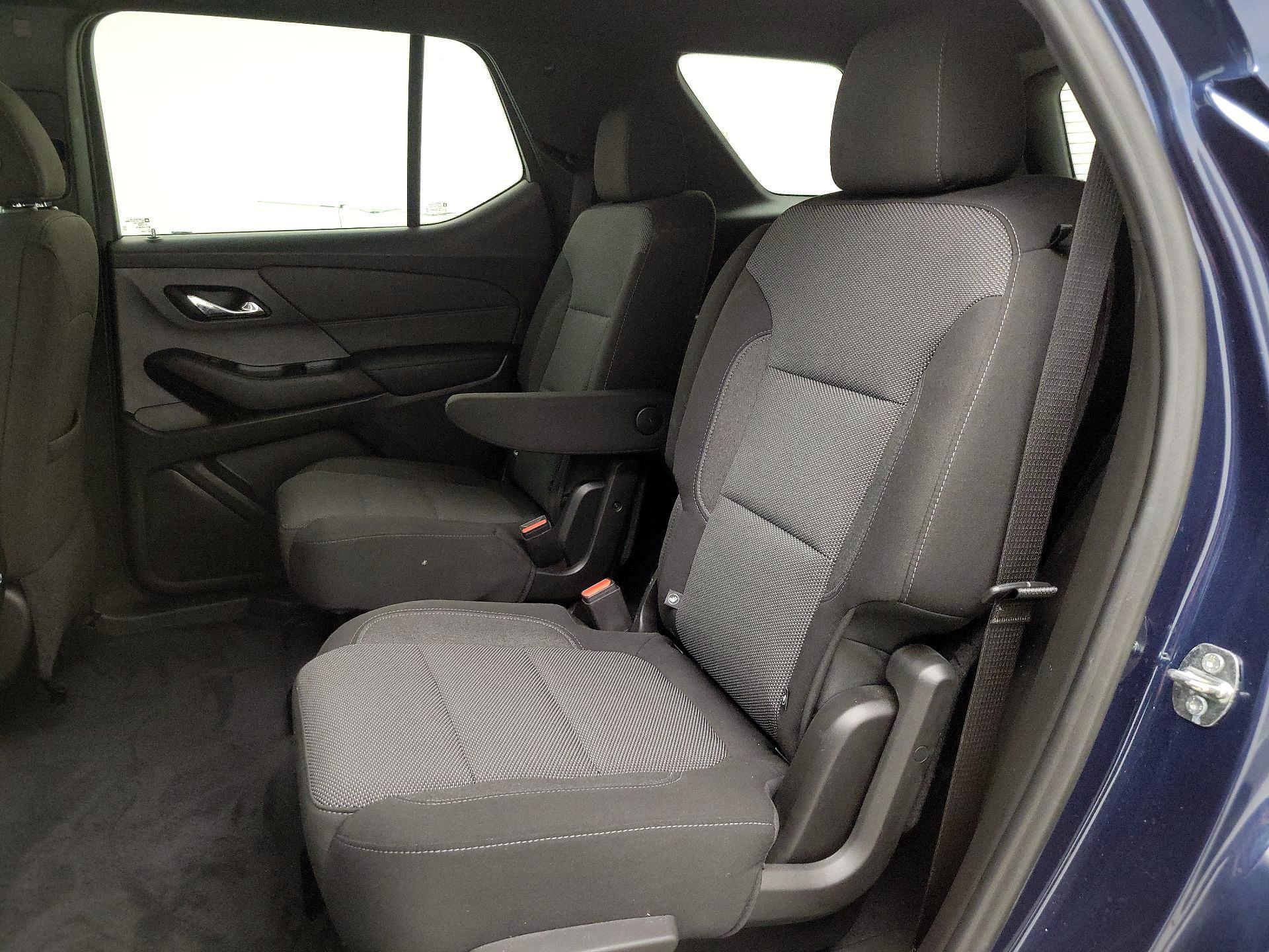 Thumbnail: 2023 Chevrolet Traverse - 19