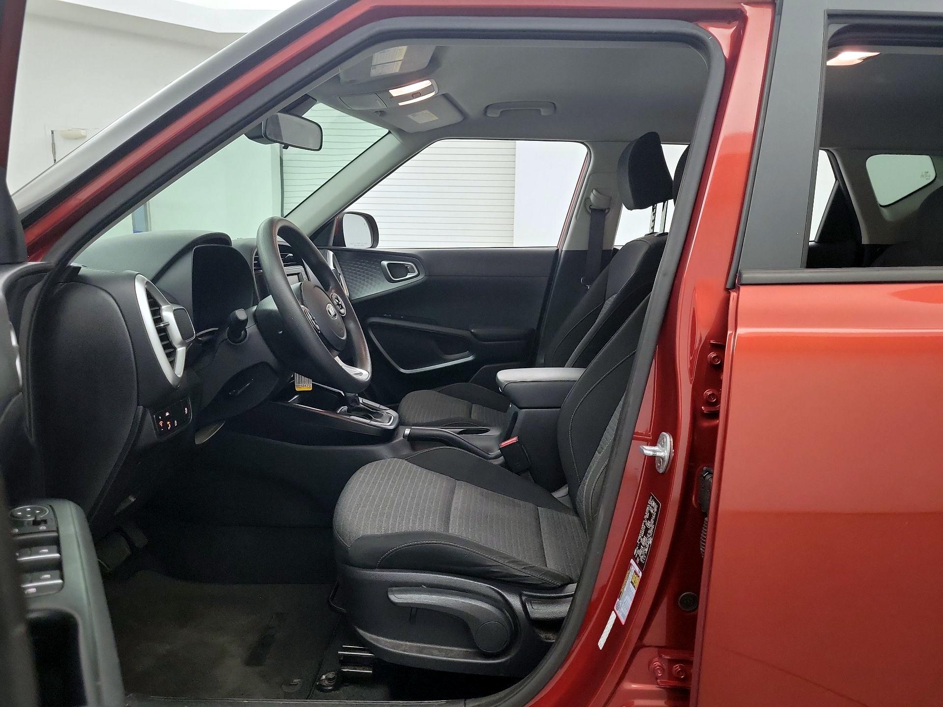 Thumbnail: 2020 Kia Soul - 9