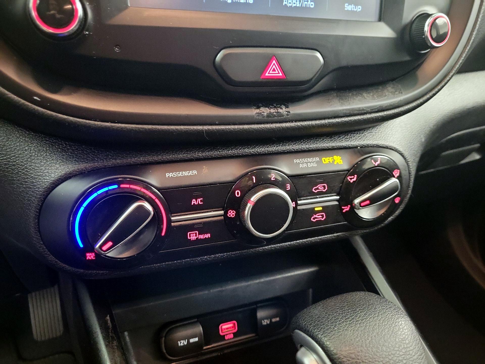 Thumbnail: 2020 Kia Soul - 14