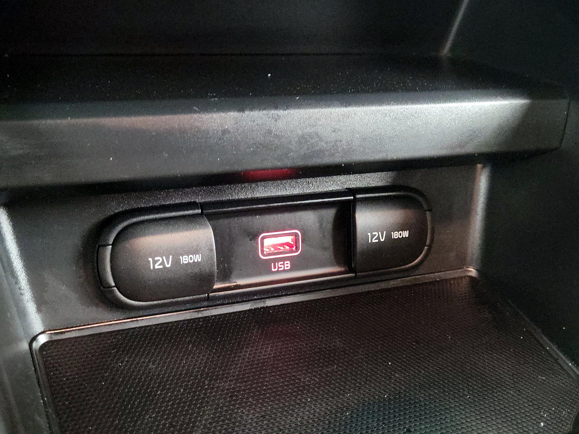 Thumbnail: 2020 Kia Soul - 16