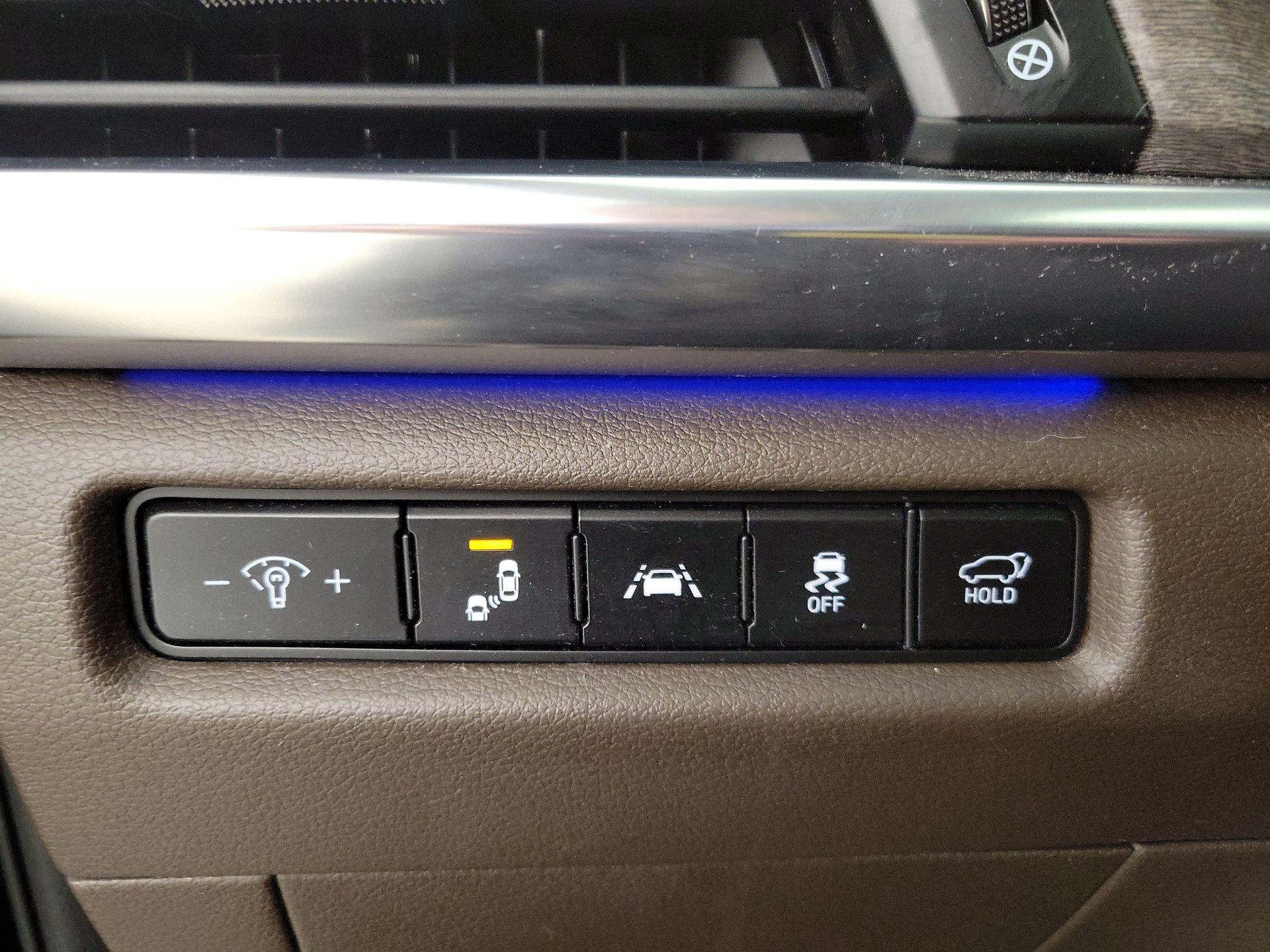 Thumbnail: 2022 Kia Telluride - 13