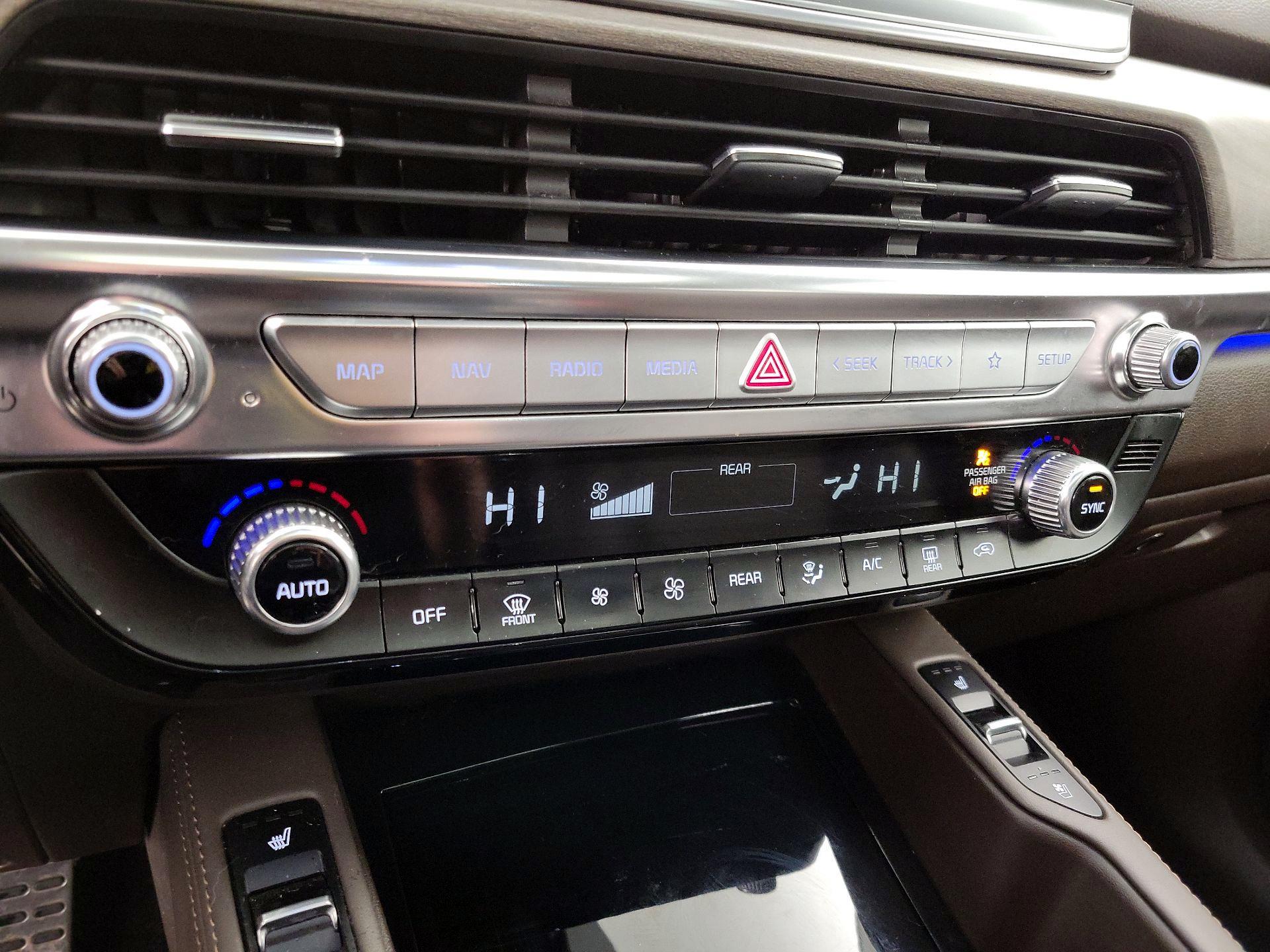 Thumbnail: 2022 Kia Telluride - 17