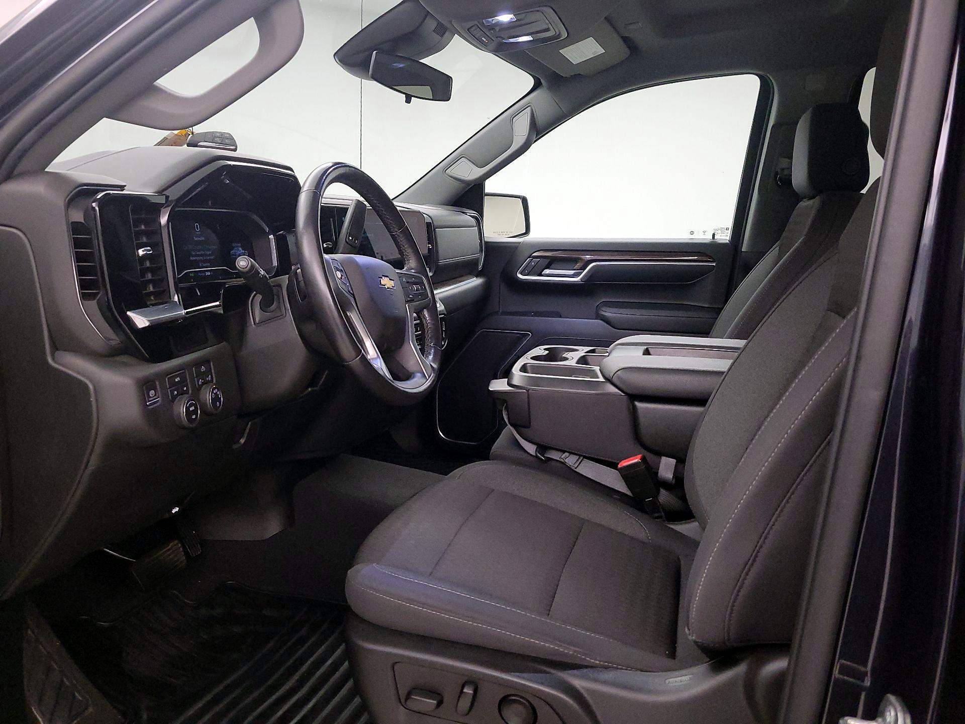 Thumbnail: 2022 Chevrolet Silverado 1500 - 11