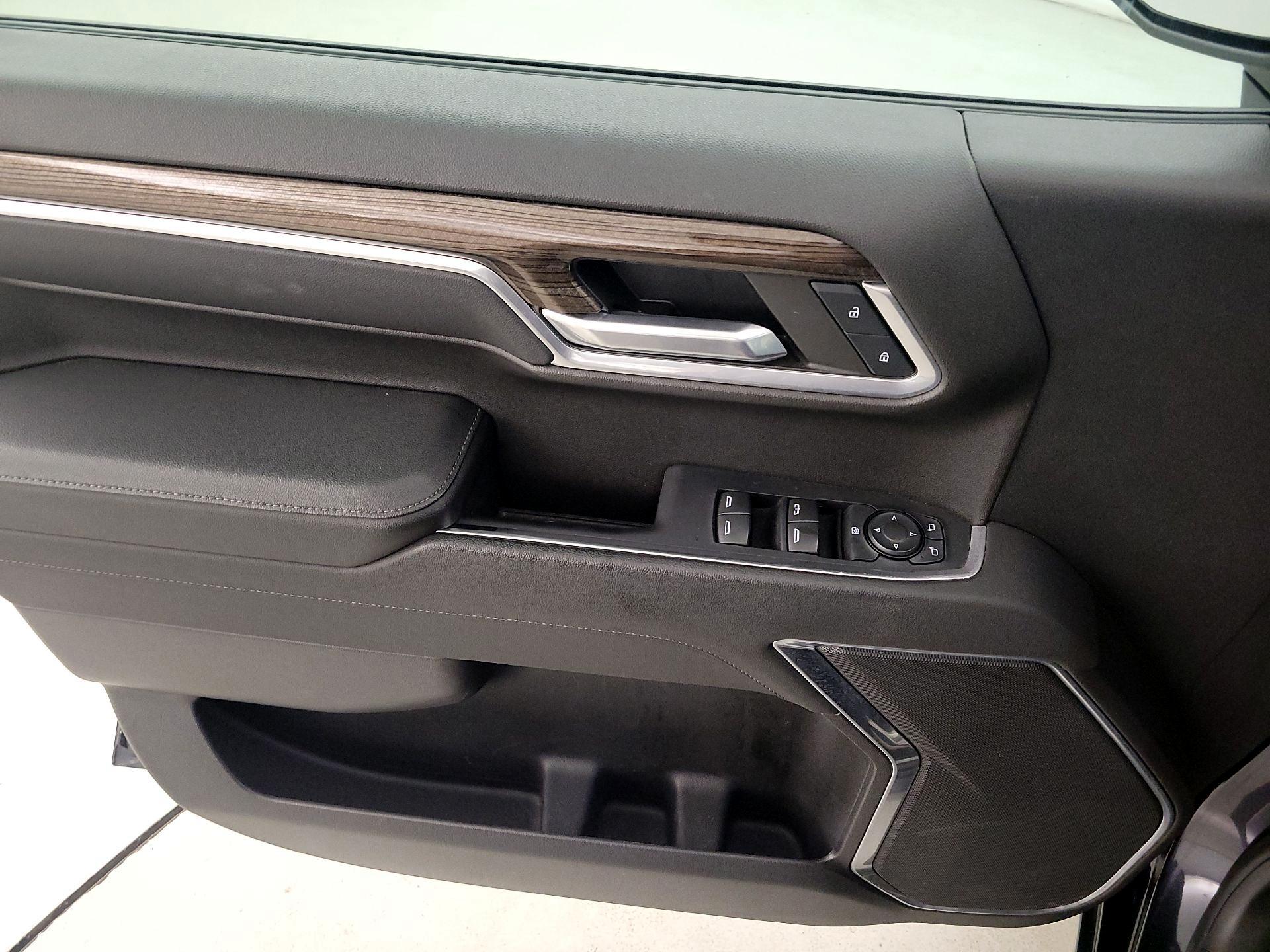 Thumbnail: 2022 Chevrolet Silverado 1500 - 12