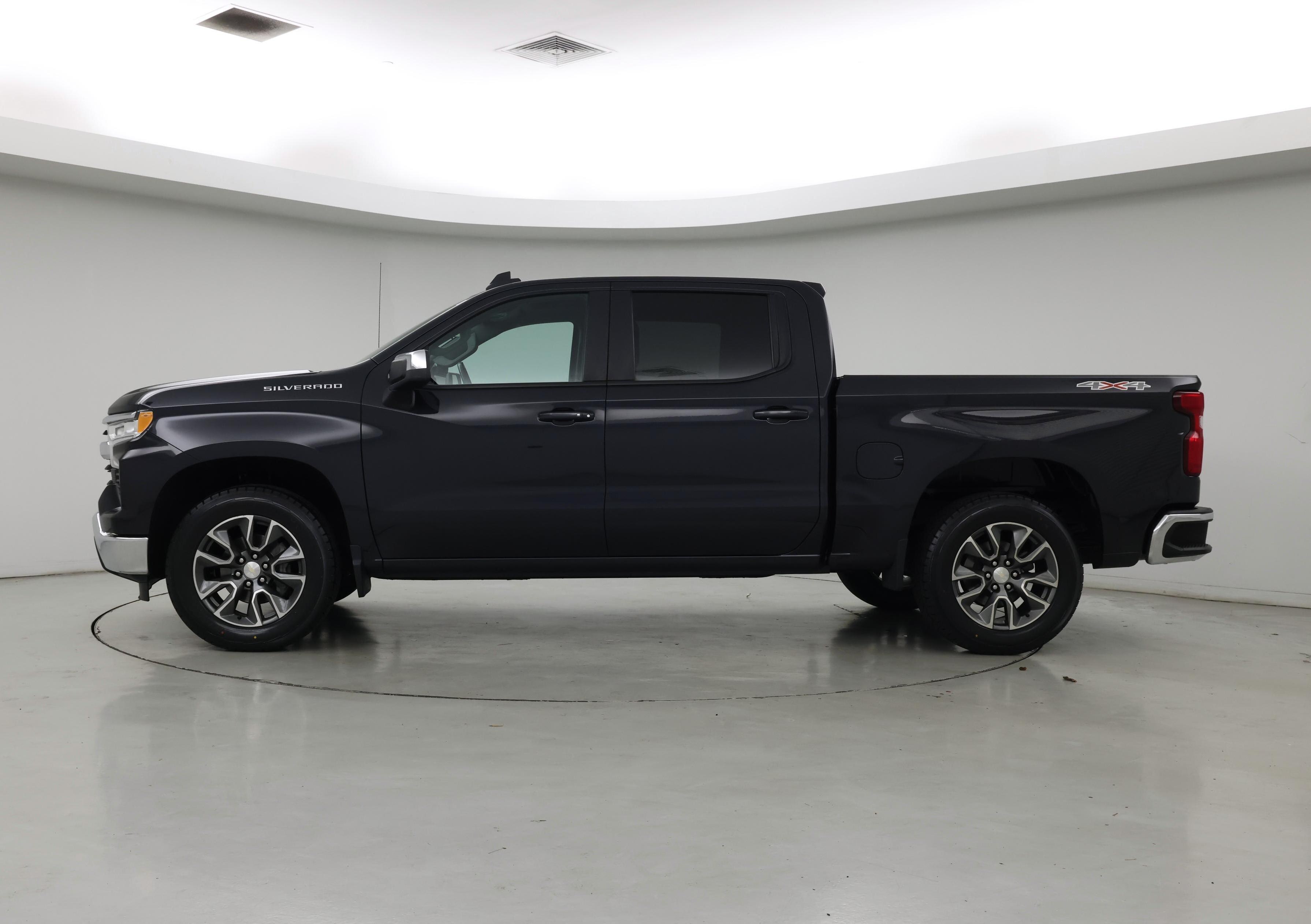 Thumbnail: 2022 Chevrolet Silverado 1500 - 3