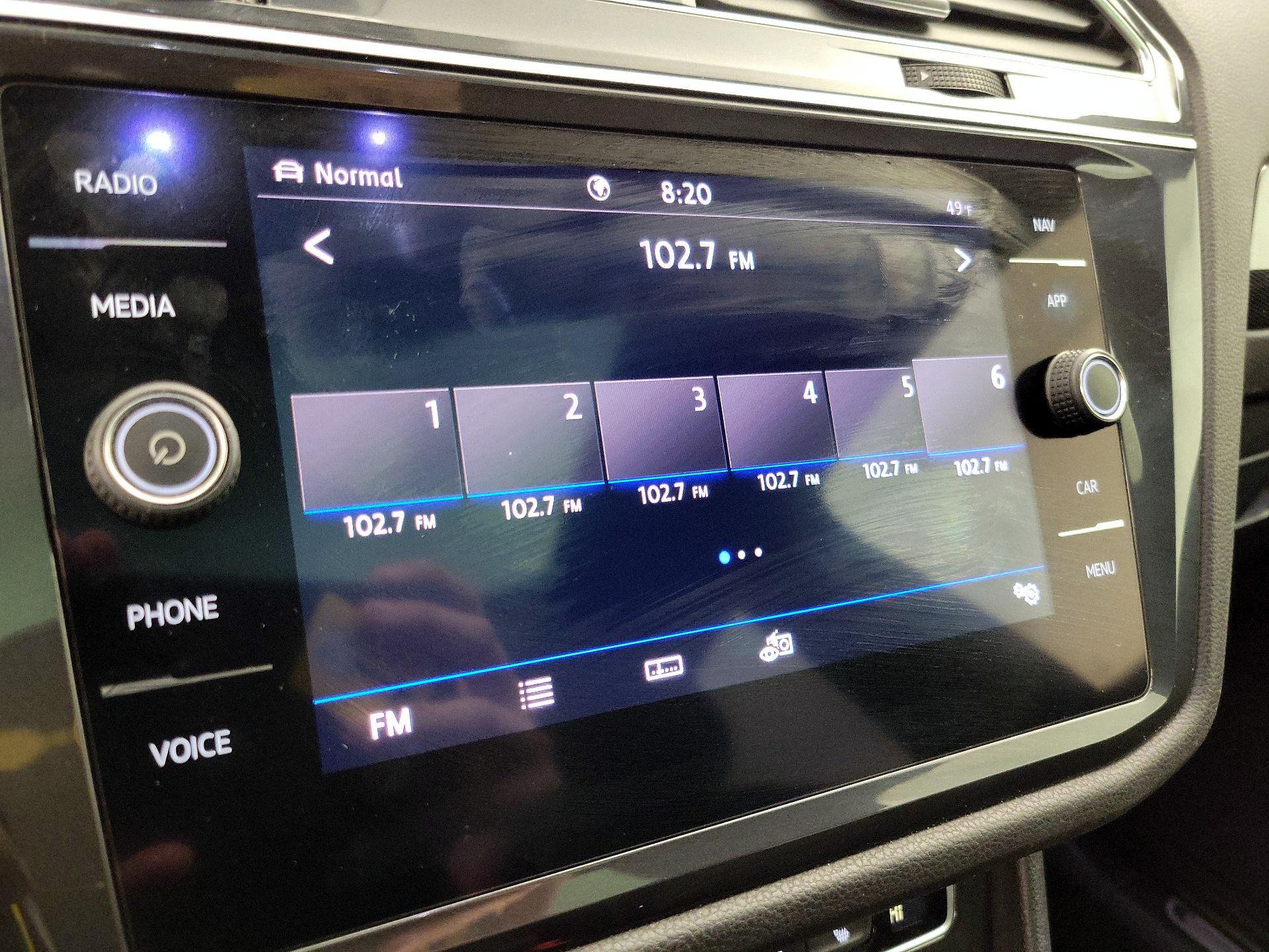 Thumbnail: 2020 Volkswagen Tiguan - 16