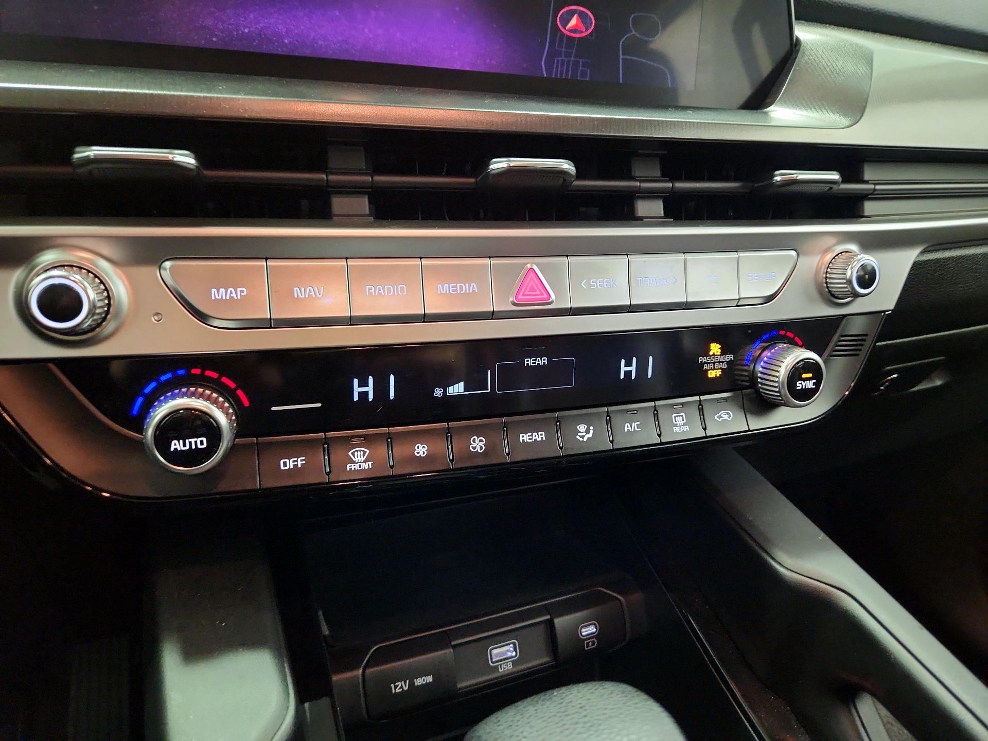 Thumbnail: 2023 Kia Telluride - 17