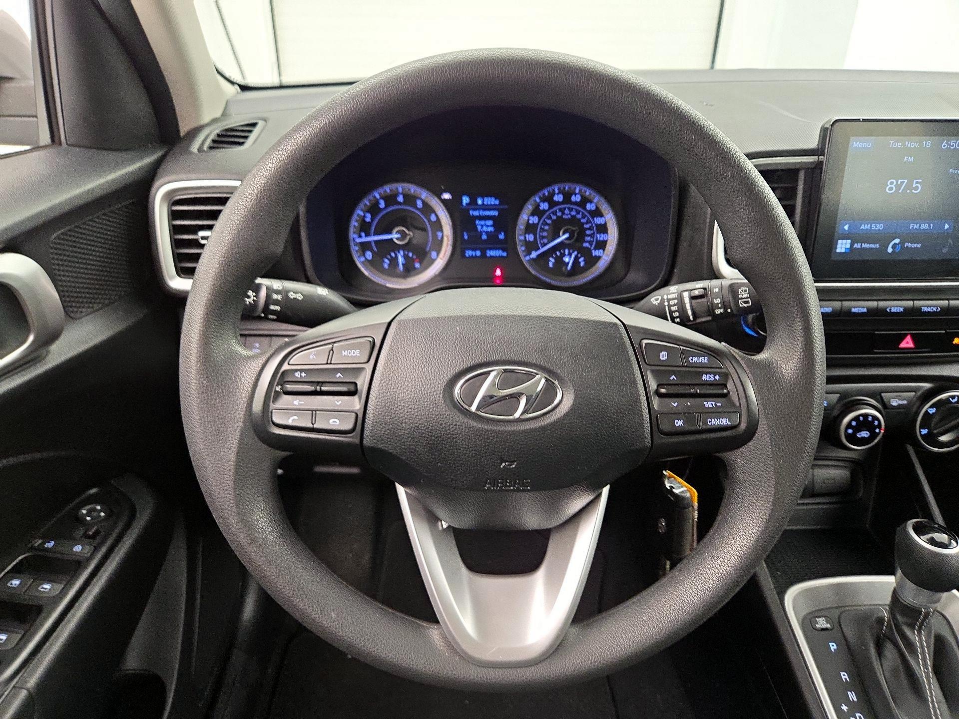 Thumbnail: 2022 Hyundai Venue - 10