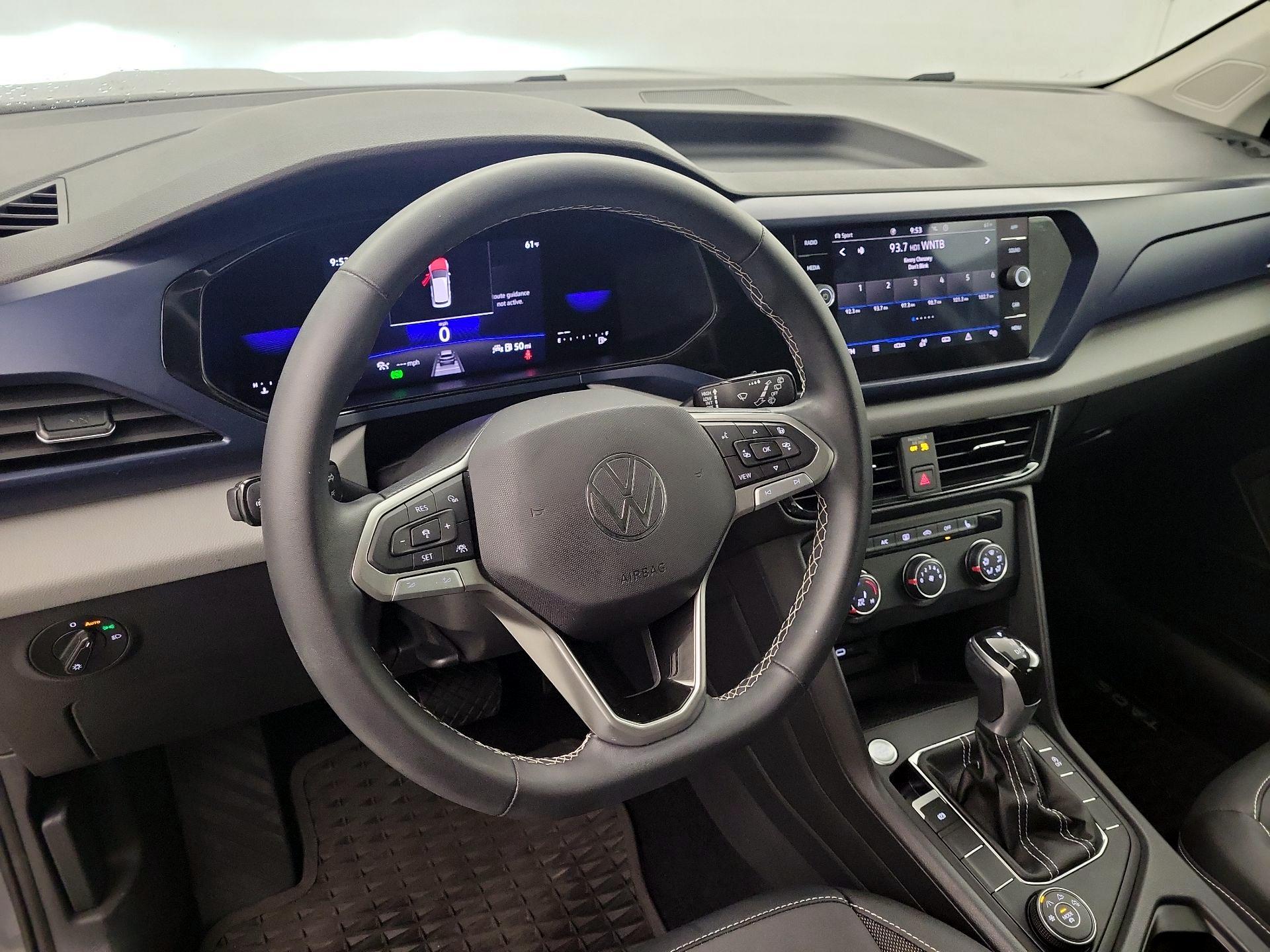 Thumbnail: 2022 Volkswagen Taos - 9