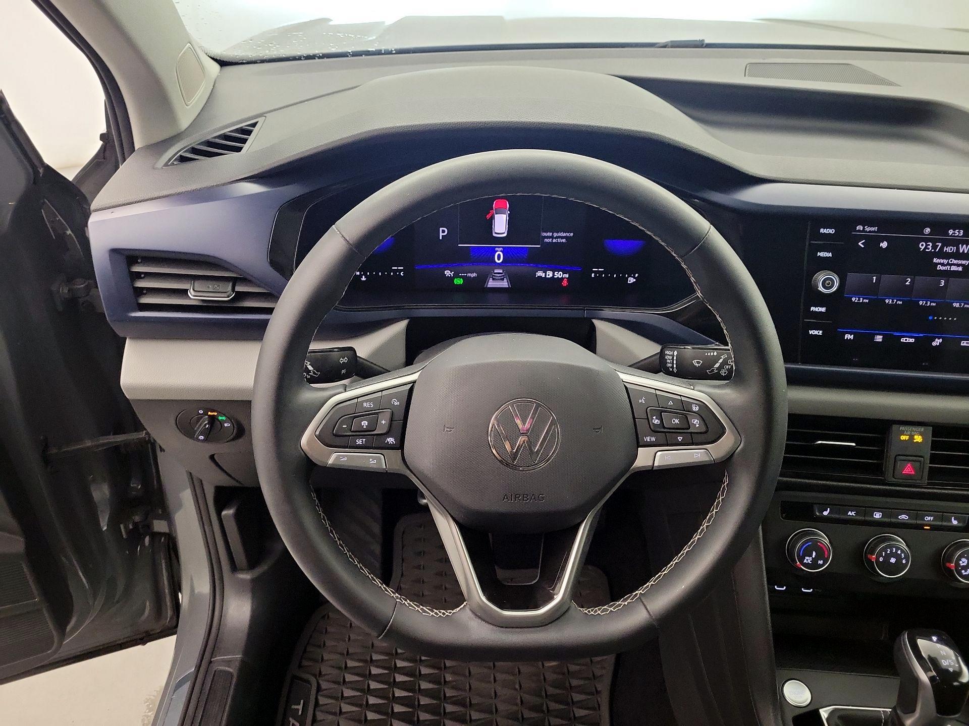 Thumbnail: 2022 Volkswagen Taos - 10