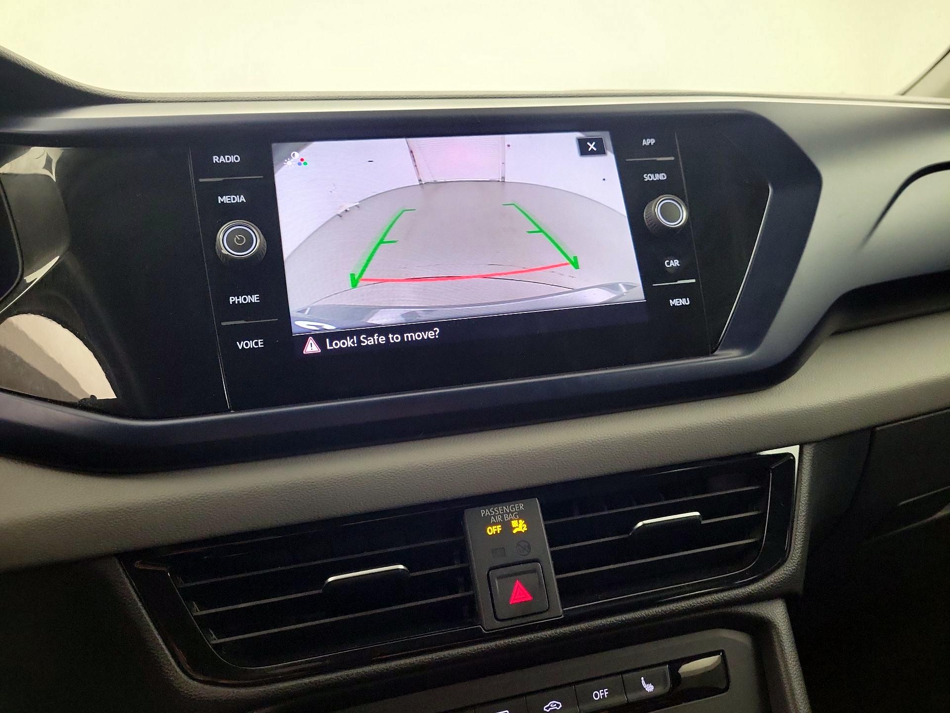 Thumbnail: 2022 Volkswagen Taos - 13