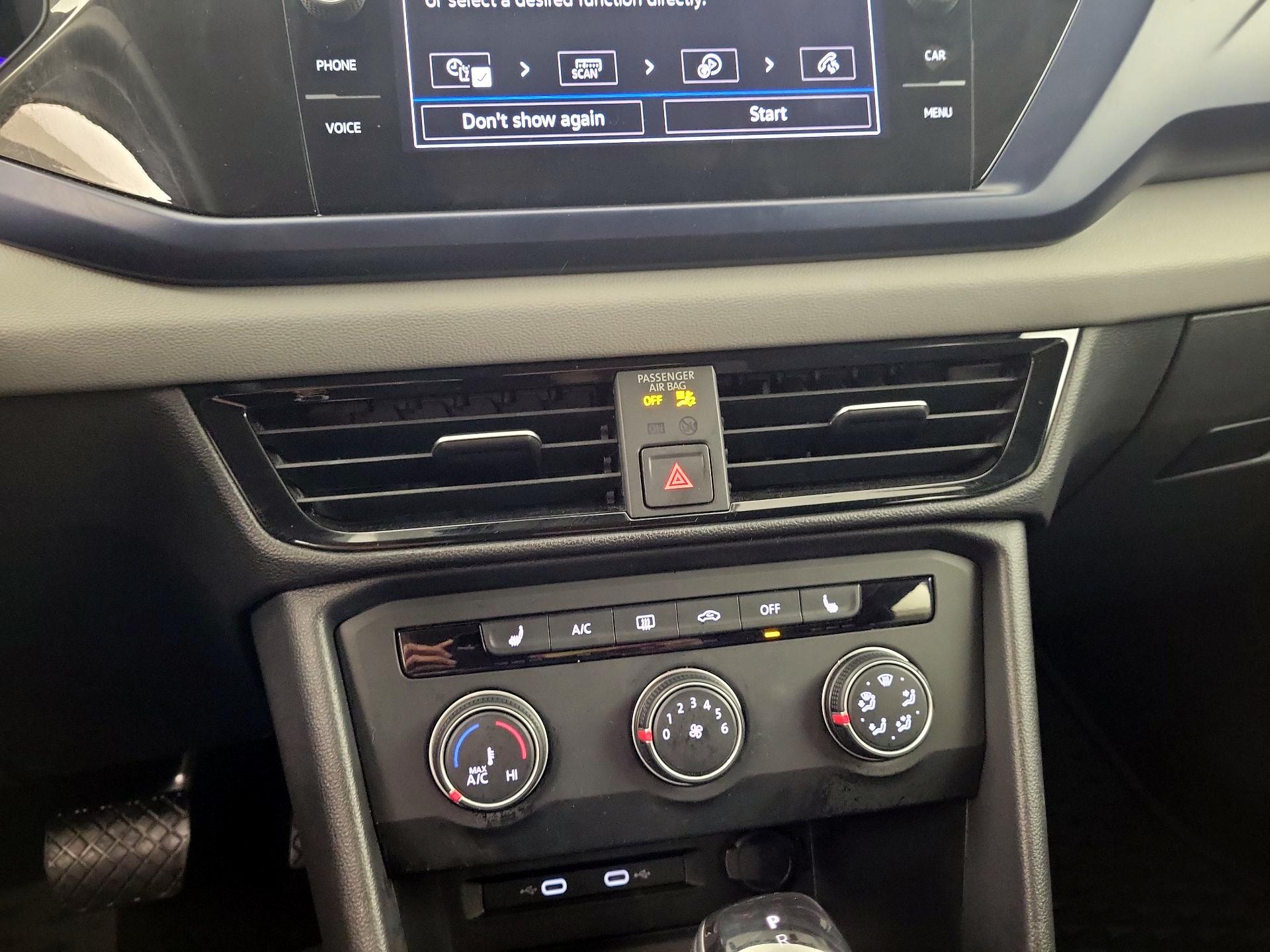 Thumbnail: 2022 Volkswagen Taos - 15