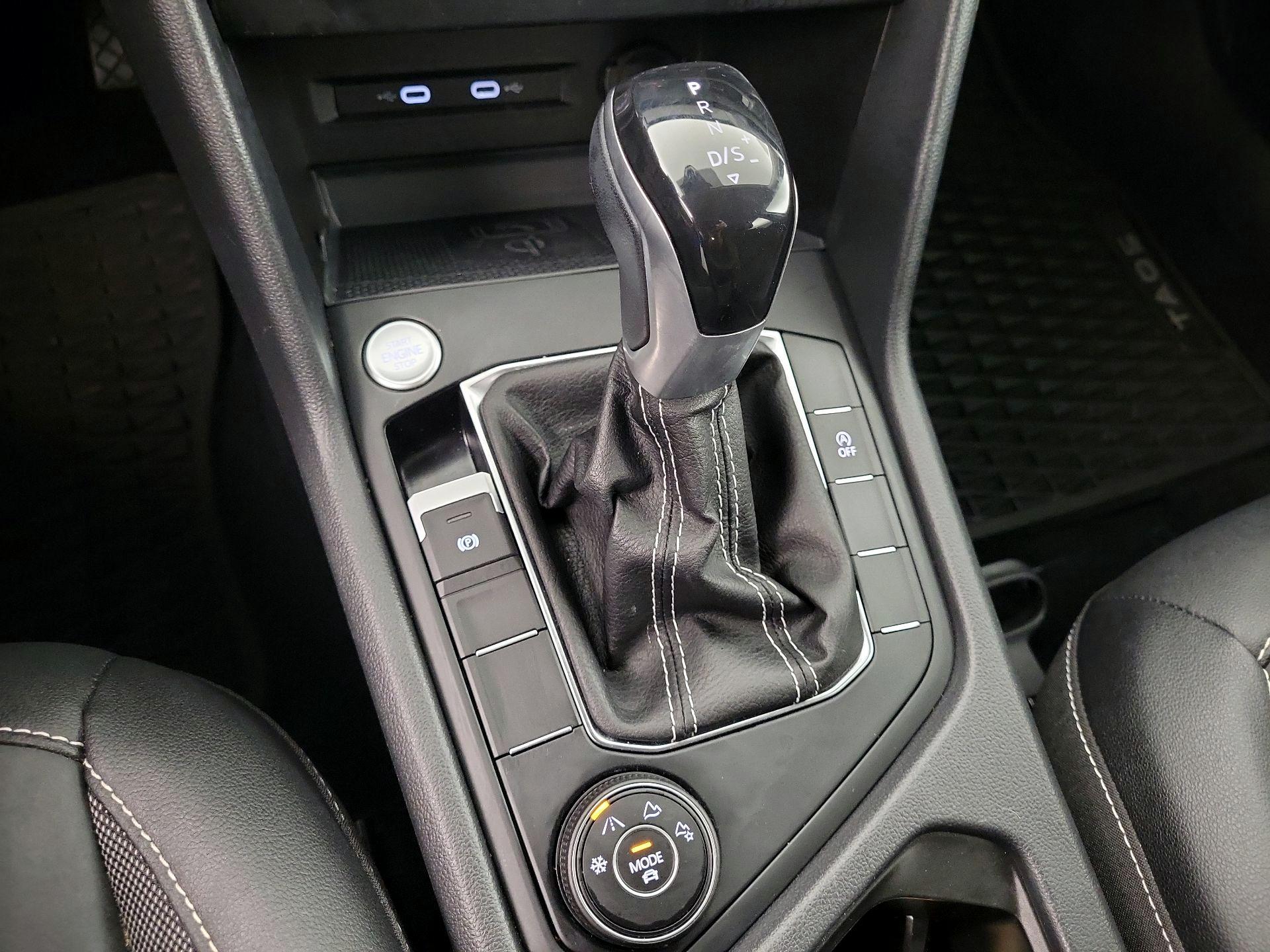 Thumbnail: 2022 Volkswagen Taos - 16