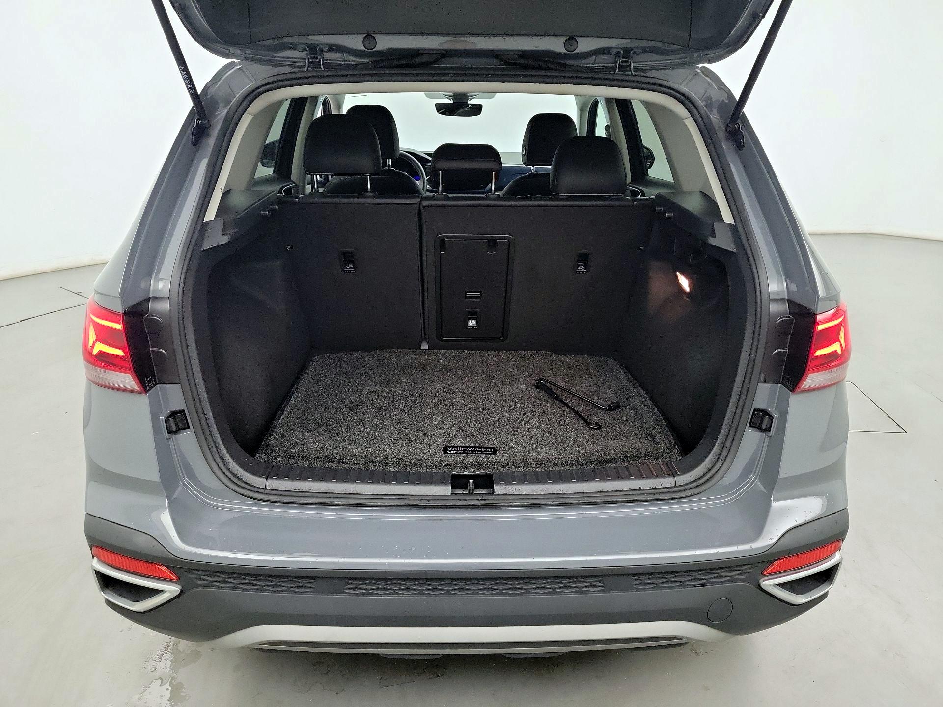 Thumbnail: 2022 Volkswagen Taos - 19