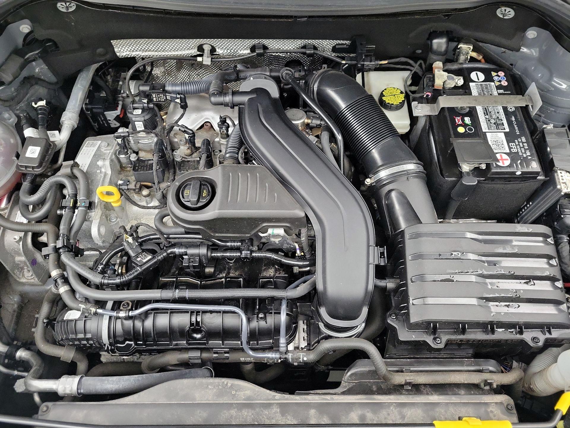 Thumbnail: 2022 Volkswagen Taos - 20