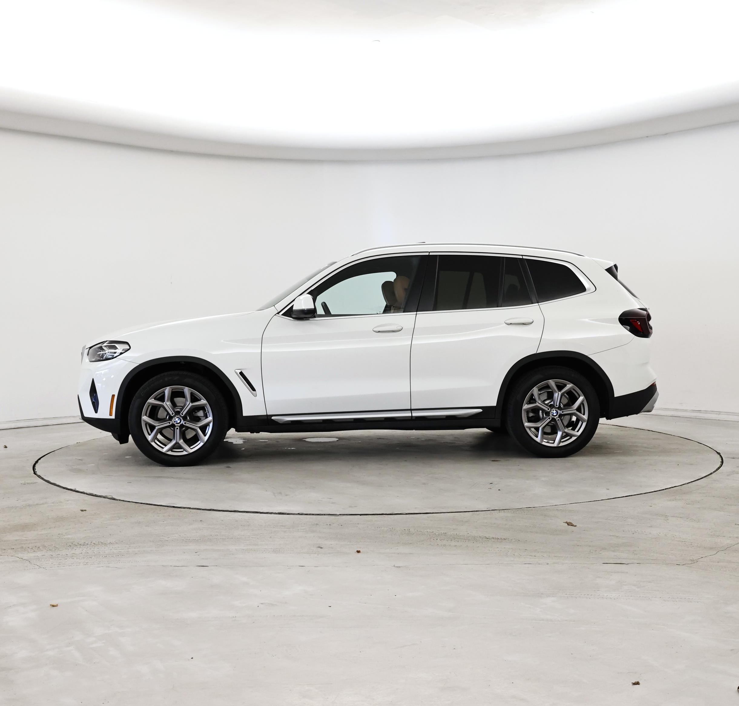 Thumbnail: 2022 BMW X3 - 3