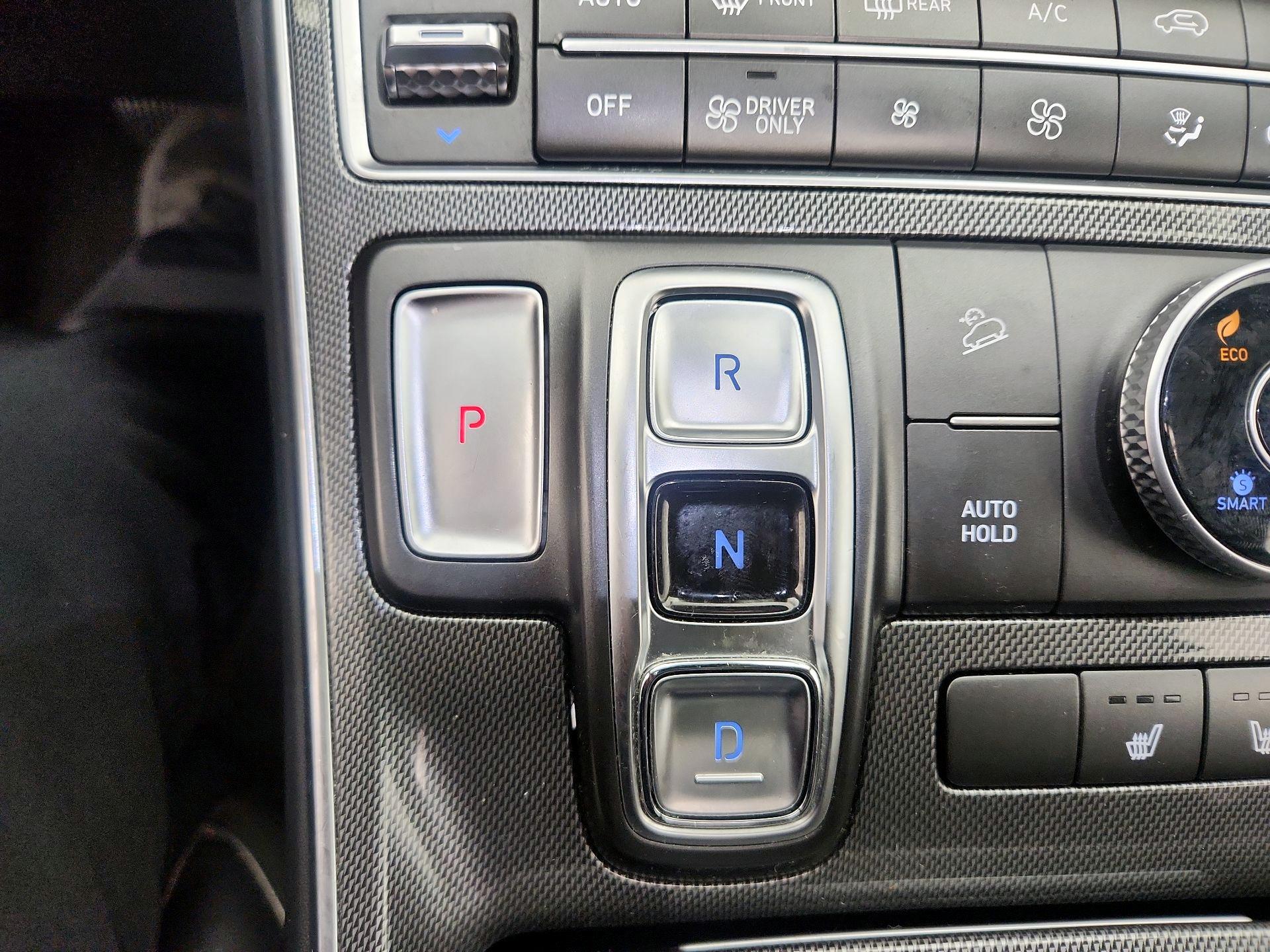 Thumbnail: 2022 Hyundai Santa Fe - 18