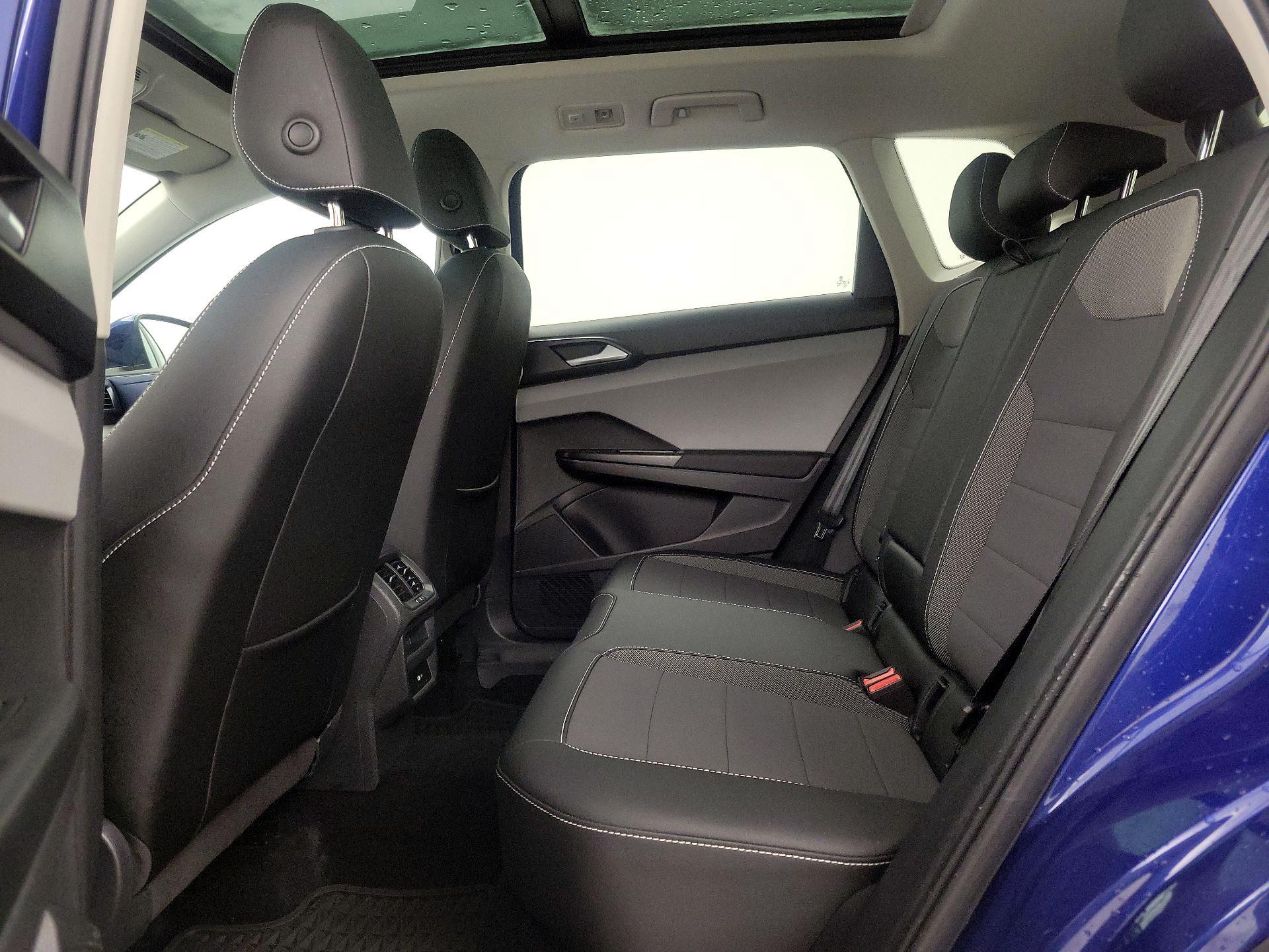 Thumbnail: 2022 Volkswagen Taos - 20