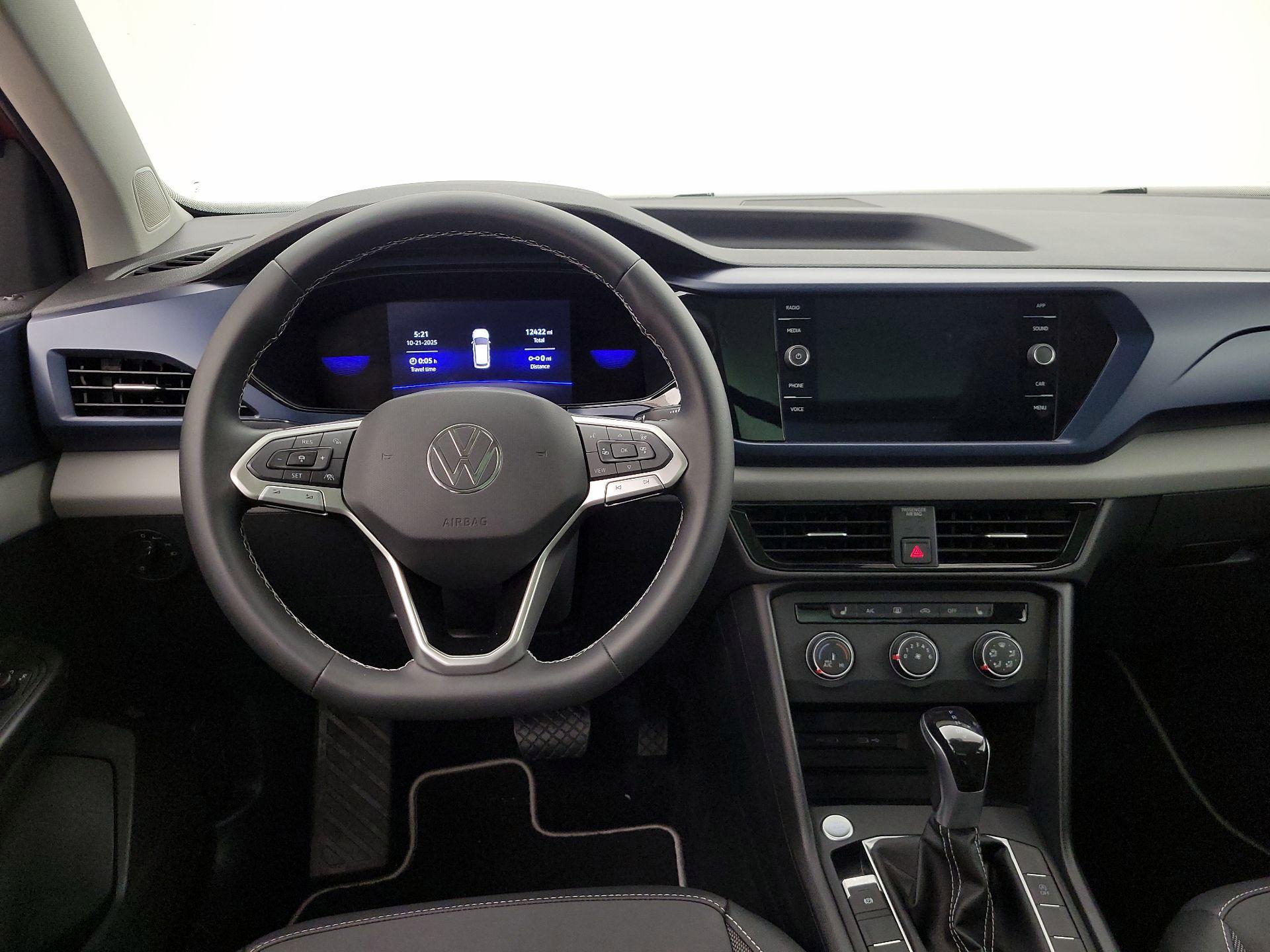 Thumbnail: 2022 Volkswagen Taos - 10