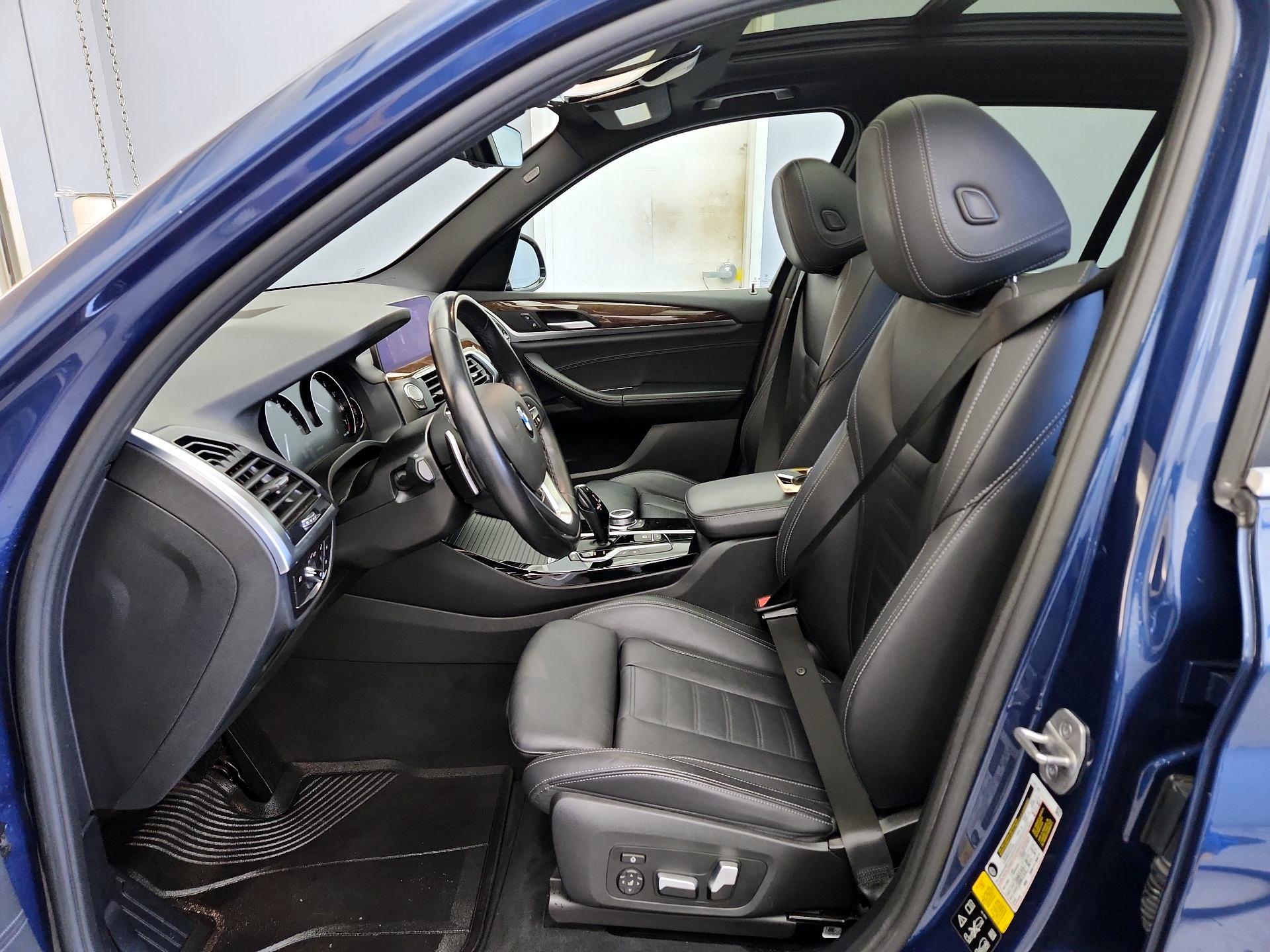 Thumbnail: 2021 BMW X3 - 11