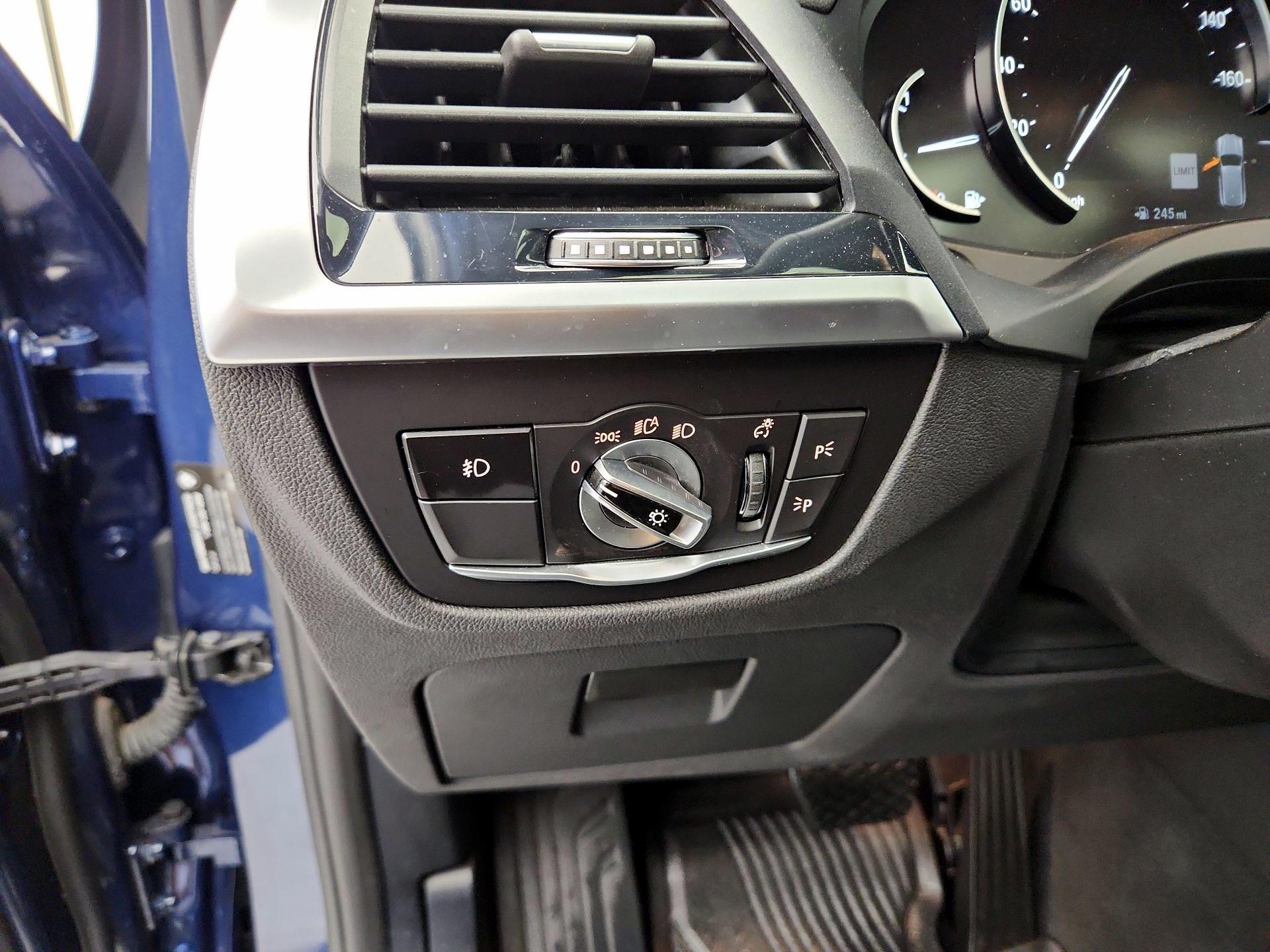 Thumbnail: 2021 BMW X3 - 13