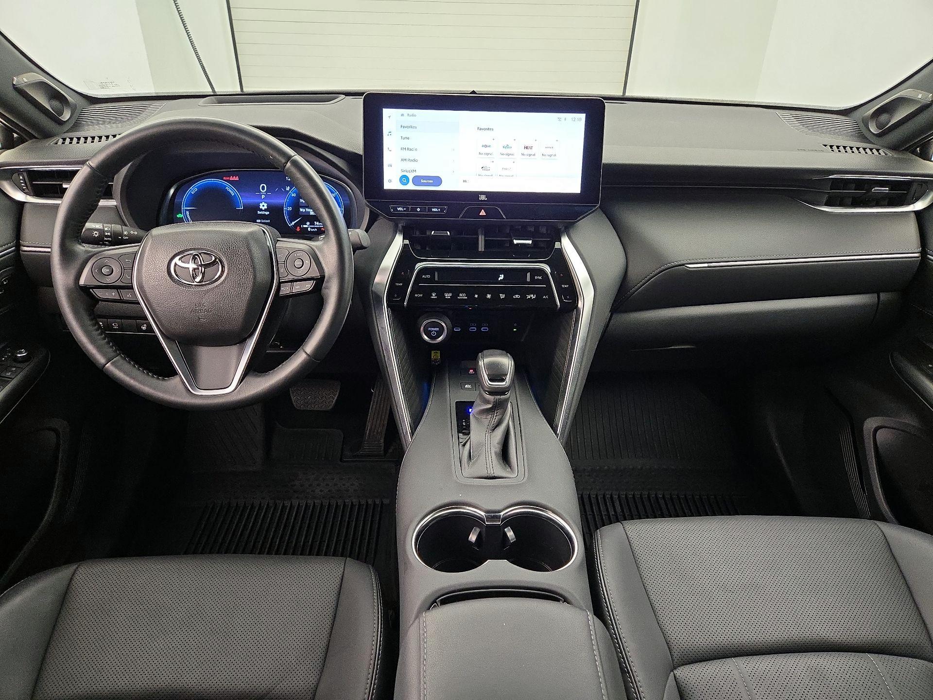 Thumbnail: 2023 Toyota Venza - 9