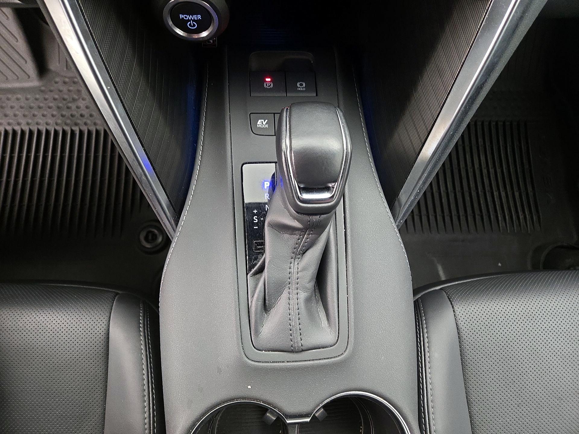 Thumbnail: 2023 Toyota Venza - 17